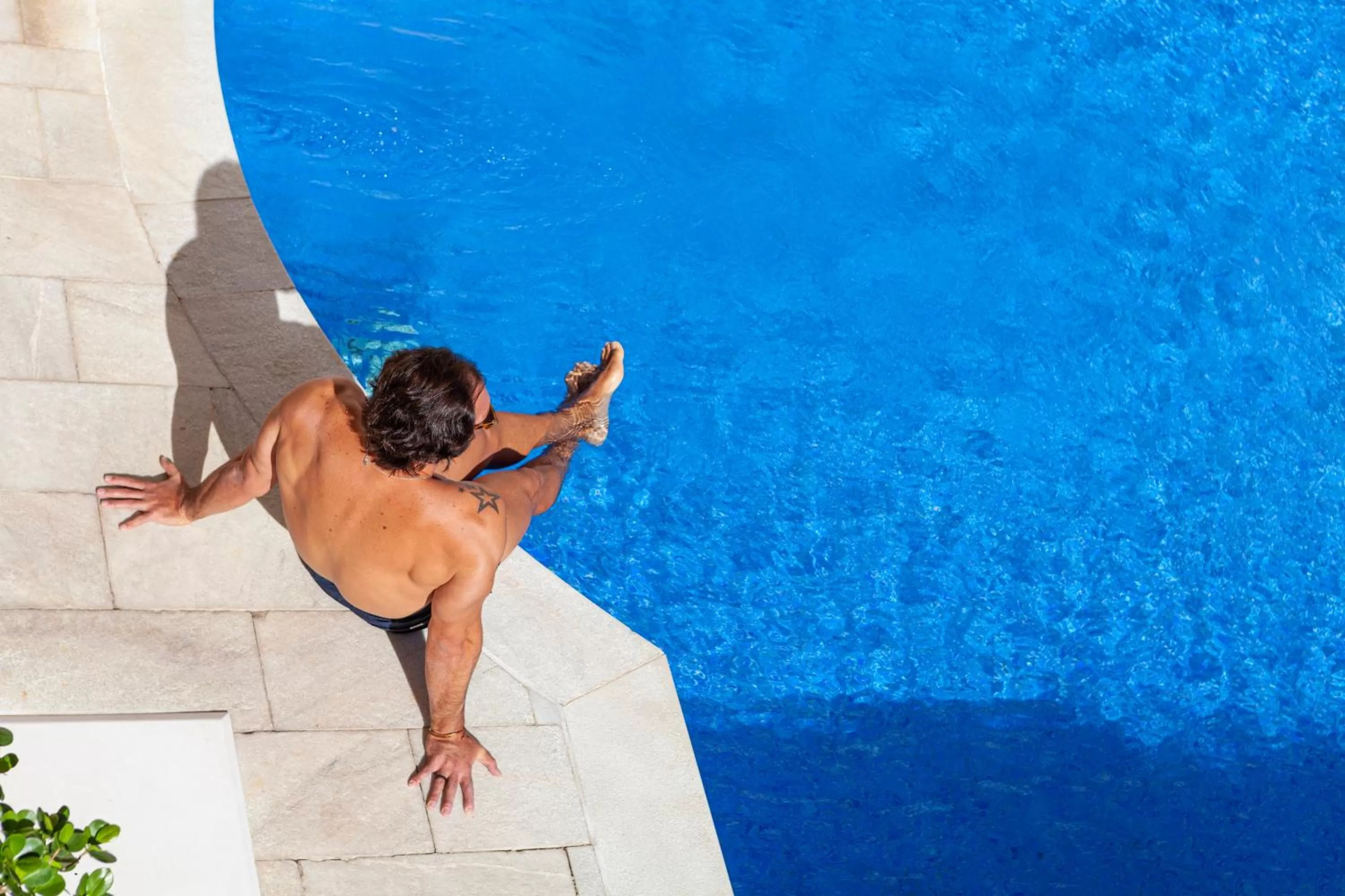 Swimming pool in Hotel Macià Alfaros