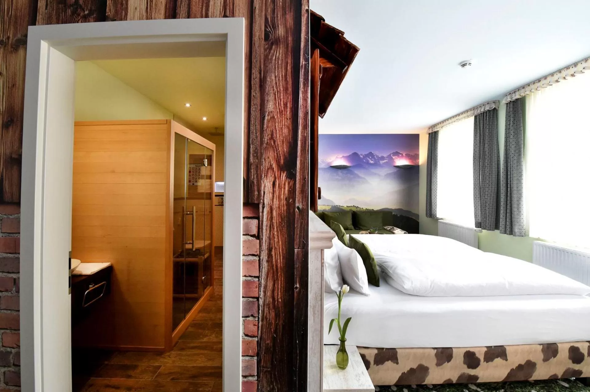 Decorative detail, Bed in MOMENTS Boutique Hotel