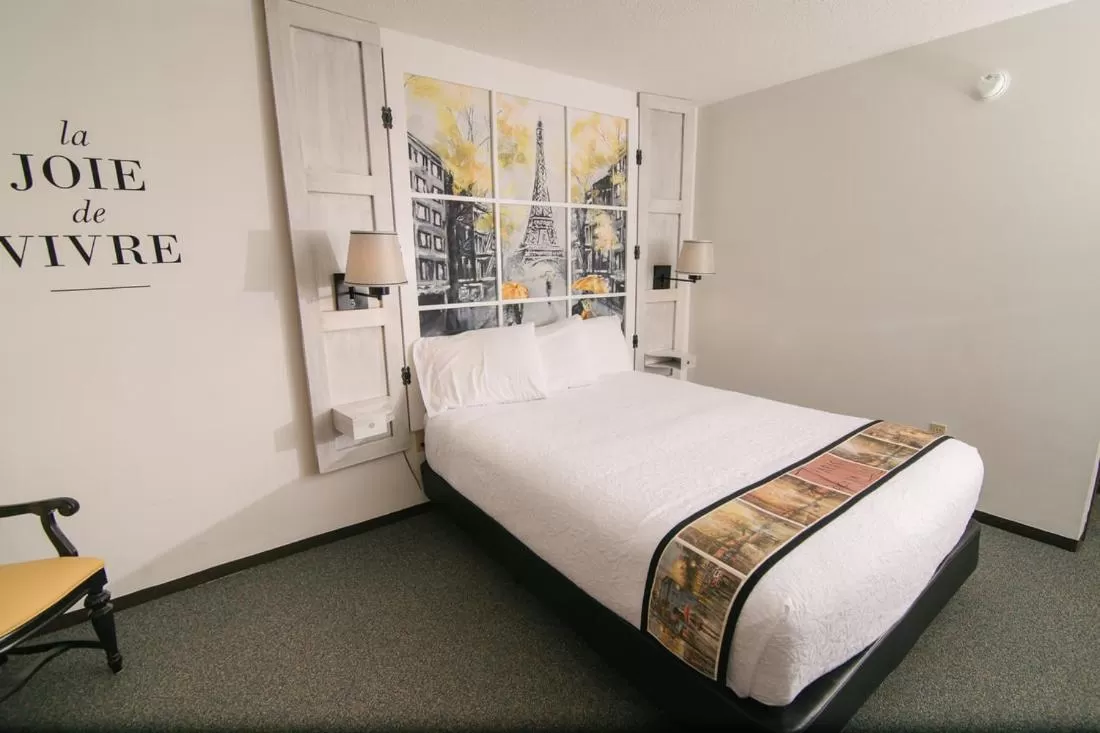 Bed in Riverside Inn