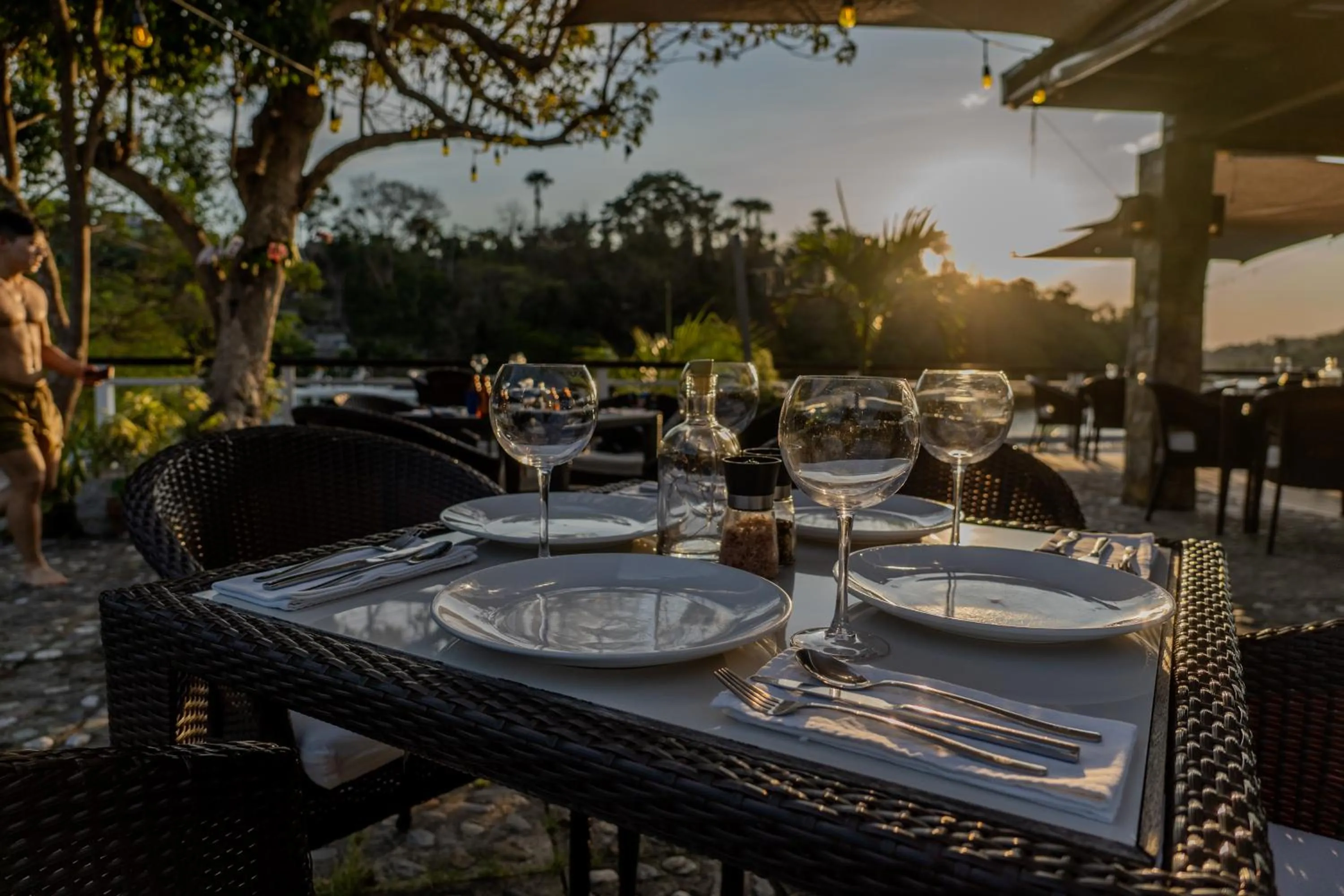 Property building in Edgewater Dive & Spa Resort