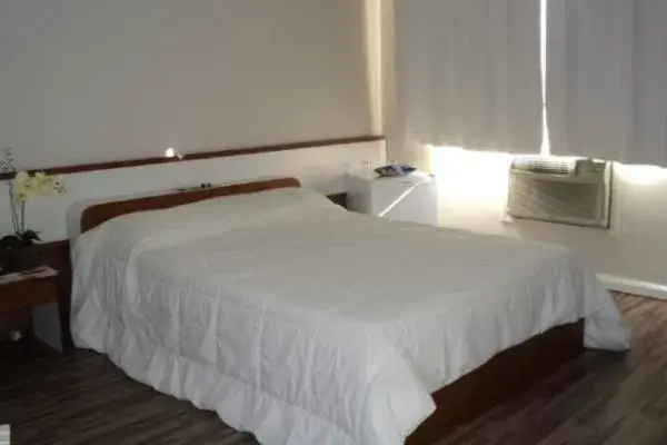 Photo of the whole room, Bed in Rede Andrade San Martin