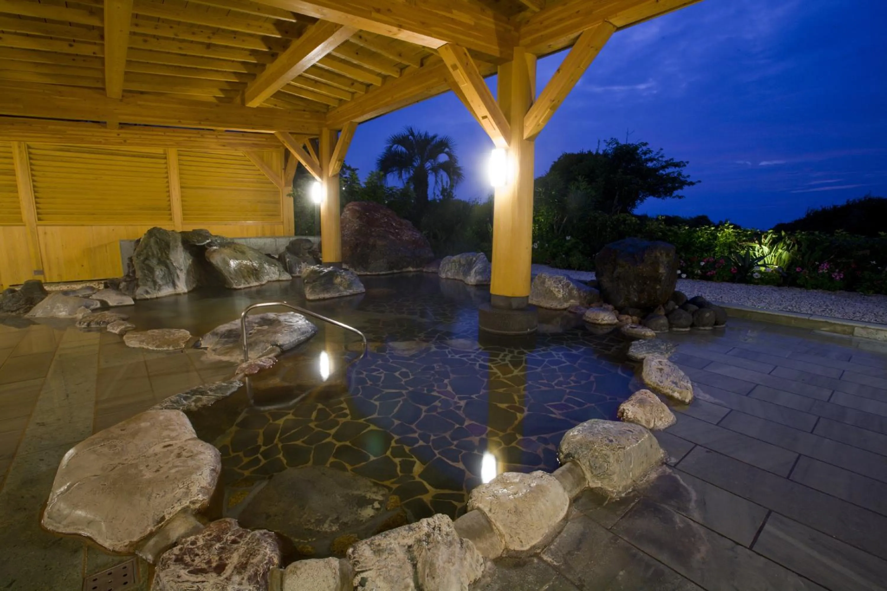 Hot Spring Bath in Hotel Izukyu