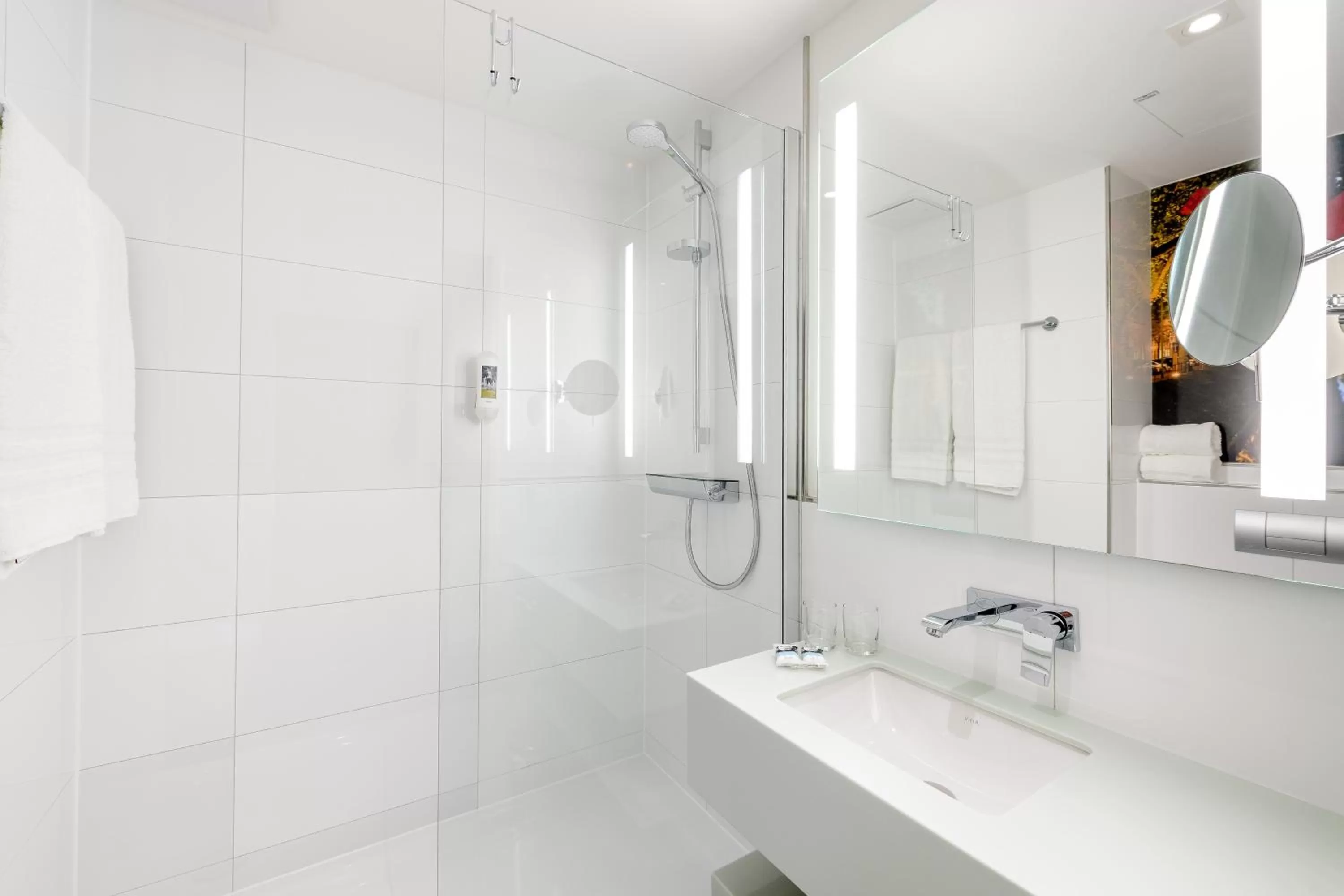 Toilet in Mercure Hotel Düsseldorf Zentrum