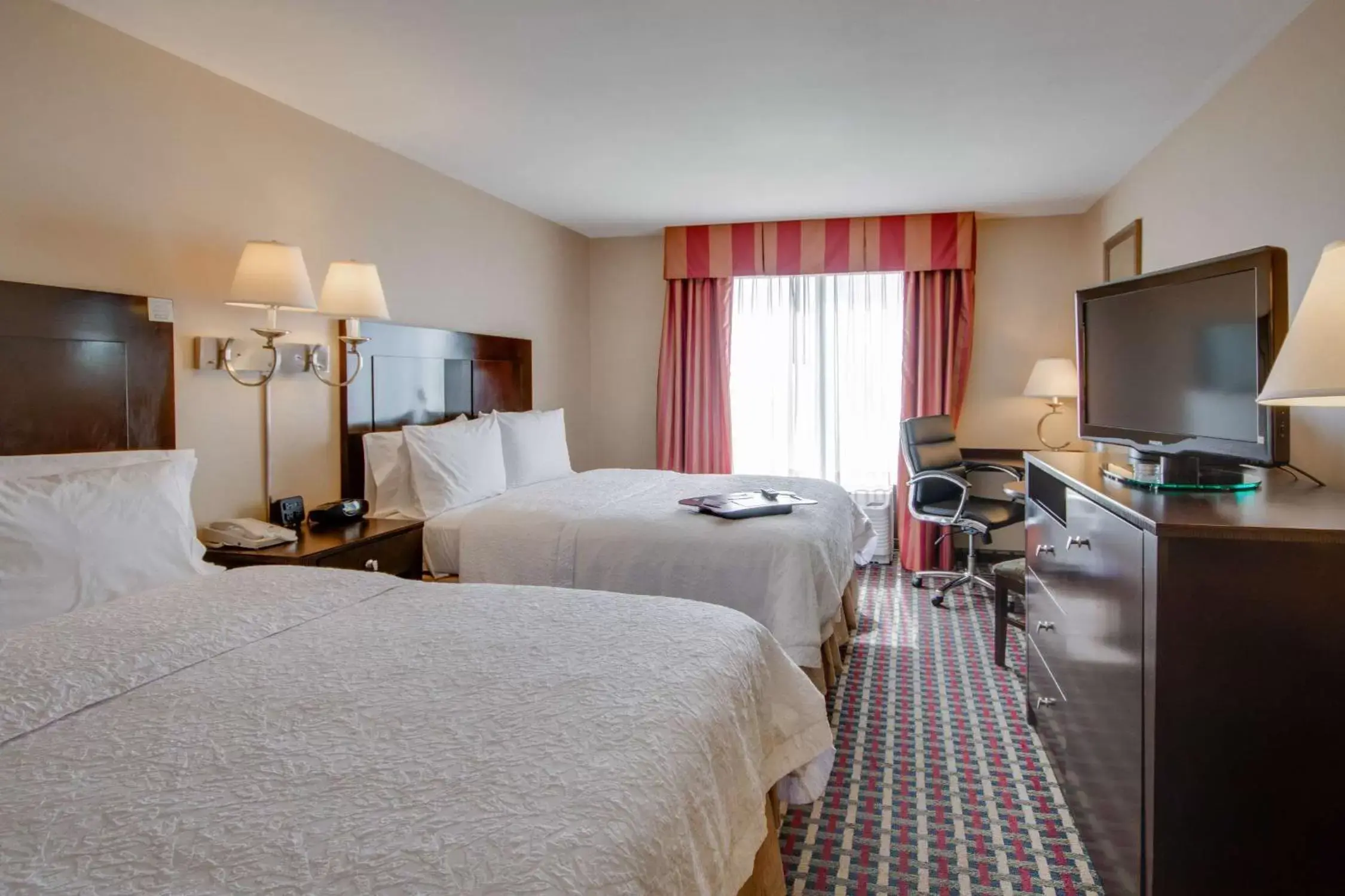 Bed in Hampton Inn & Suites Las Cruces I-25