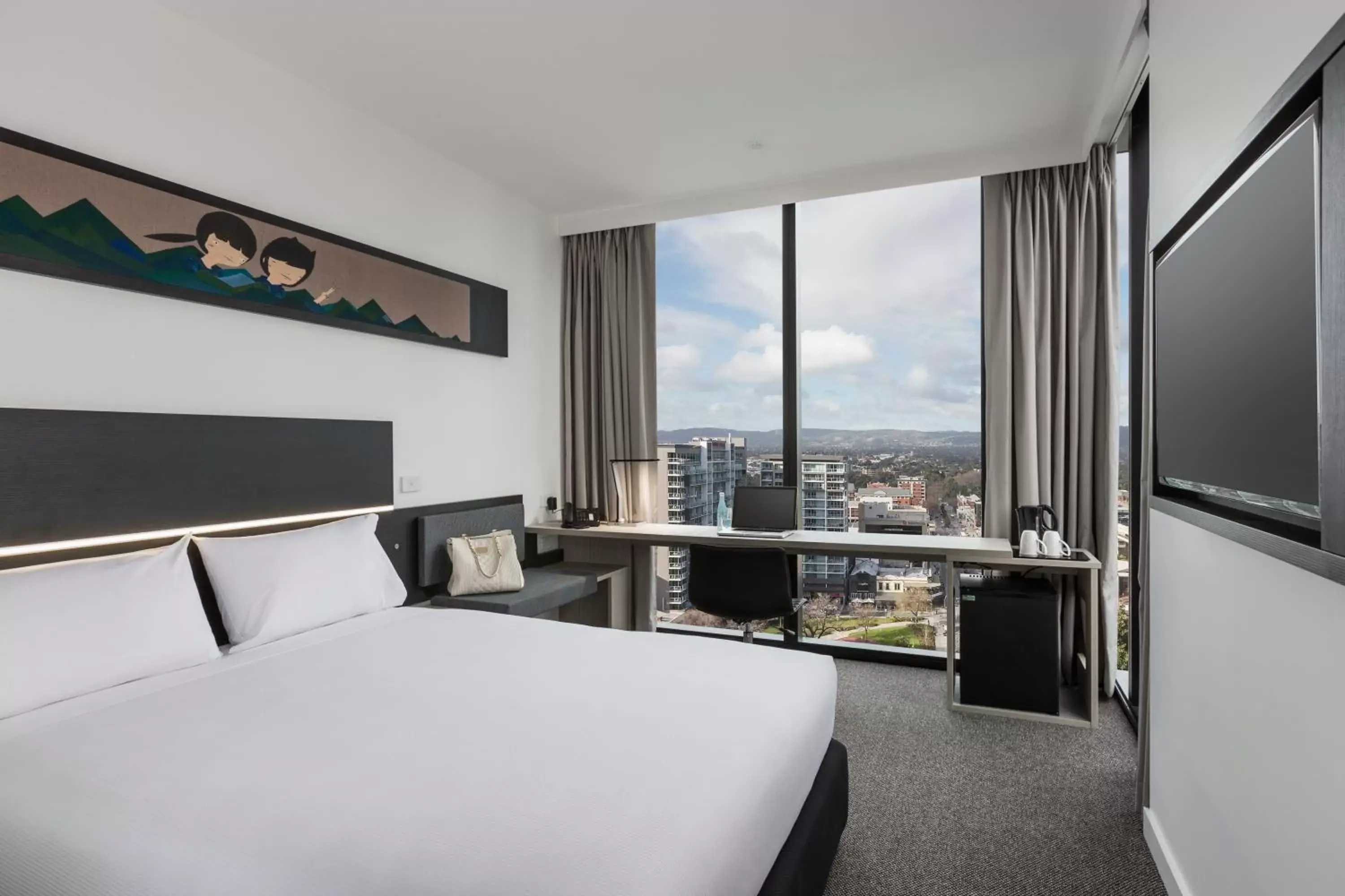 Photo of the whole room in ibis Adelaide