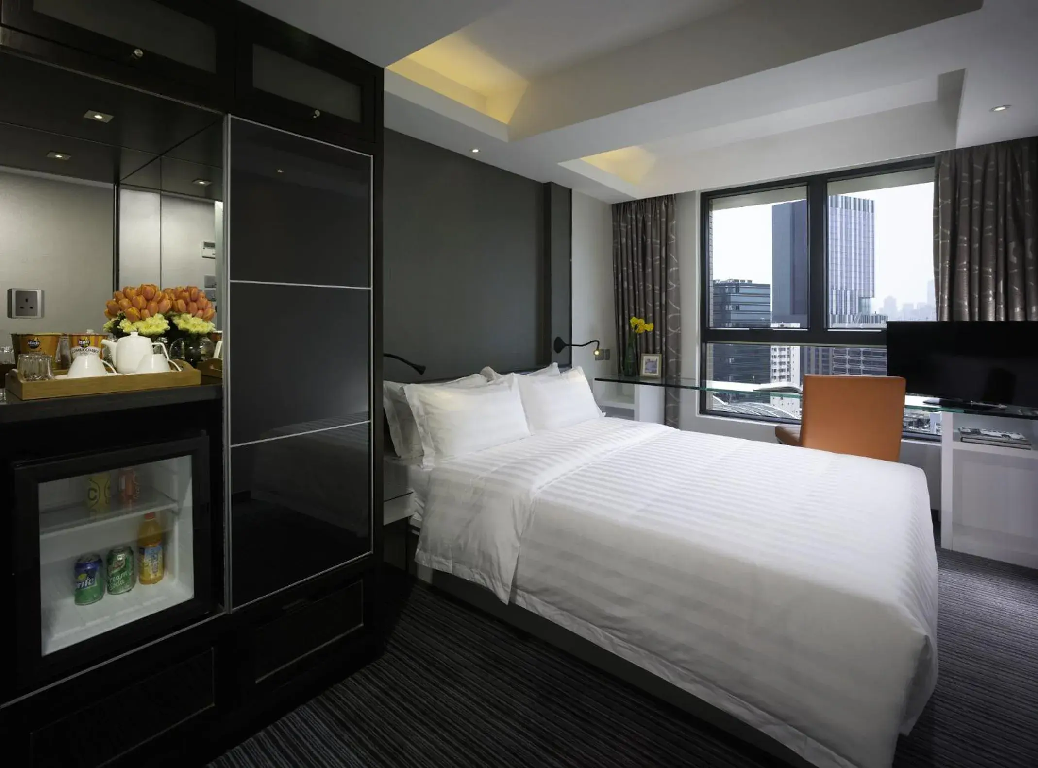 Bedroom in Popway Hotel