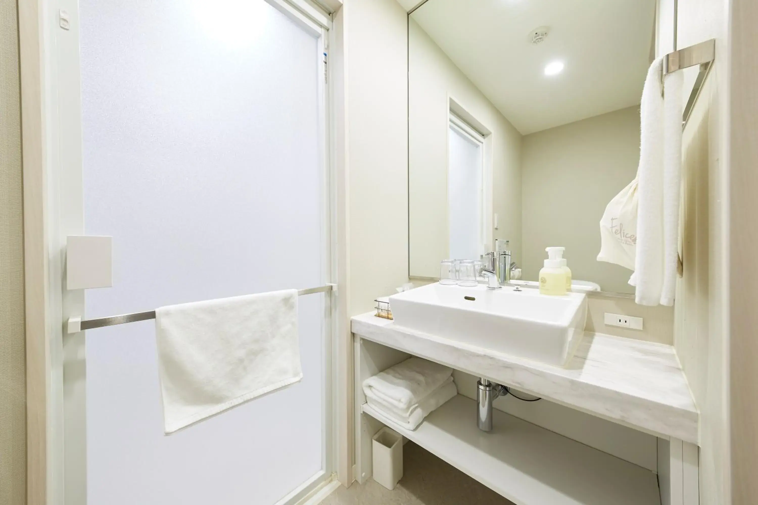 Bathroom in hotel MONday Haneda Airport