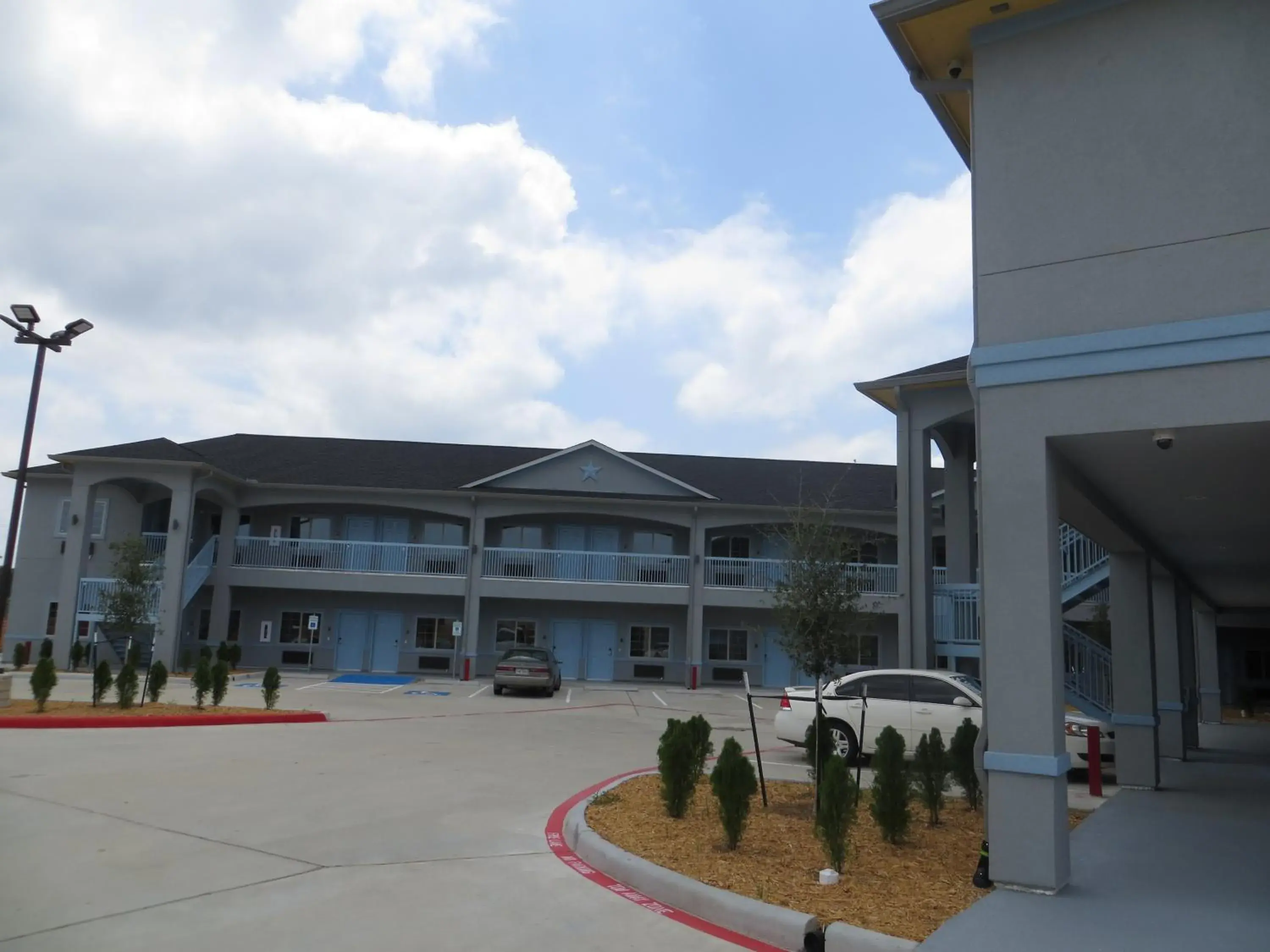Facade/entrance, Property Building in Haven Inn & Suites willowbrook