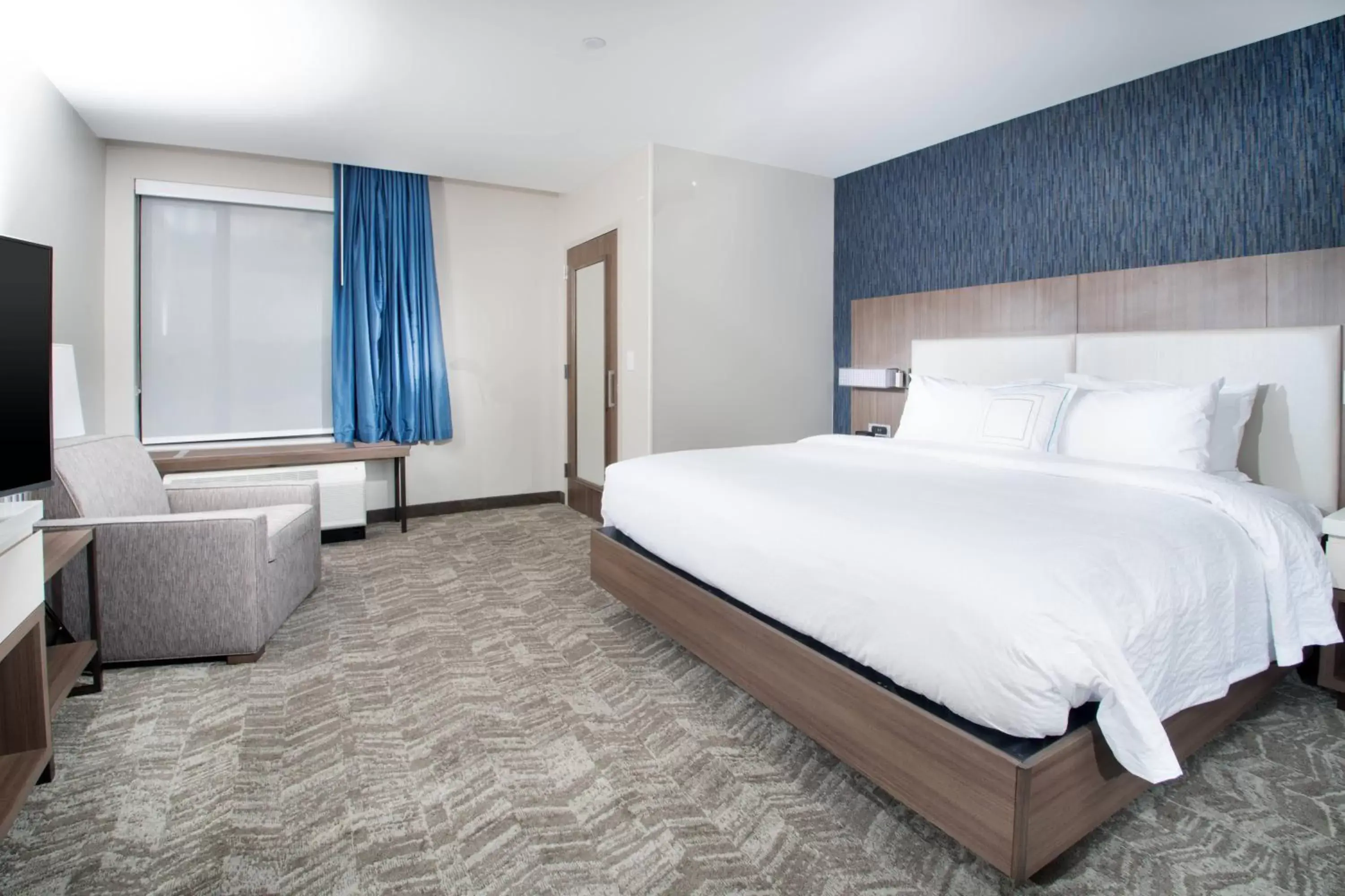 Photo of the whole room, Bed in SpringHill Suites by Marriott Fayetteville Fort Bragg