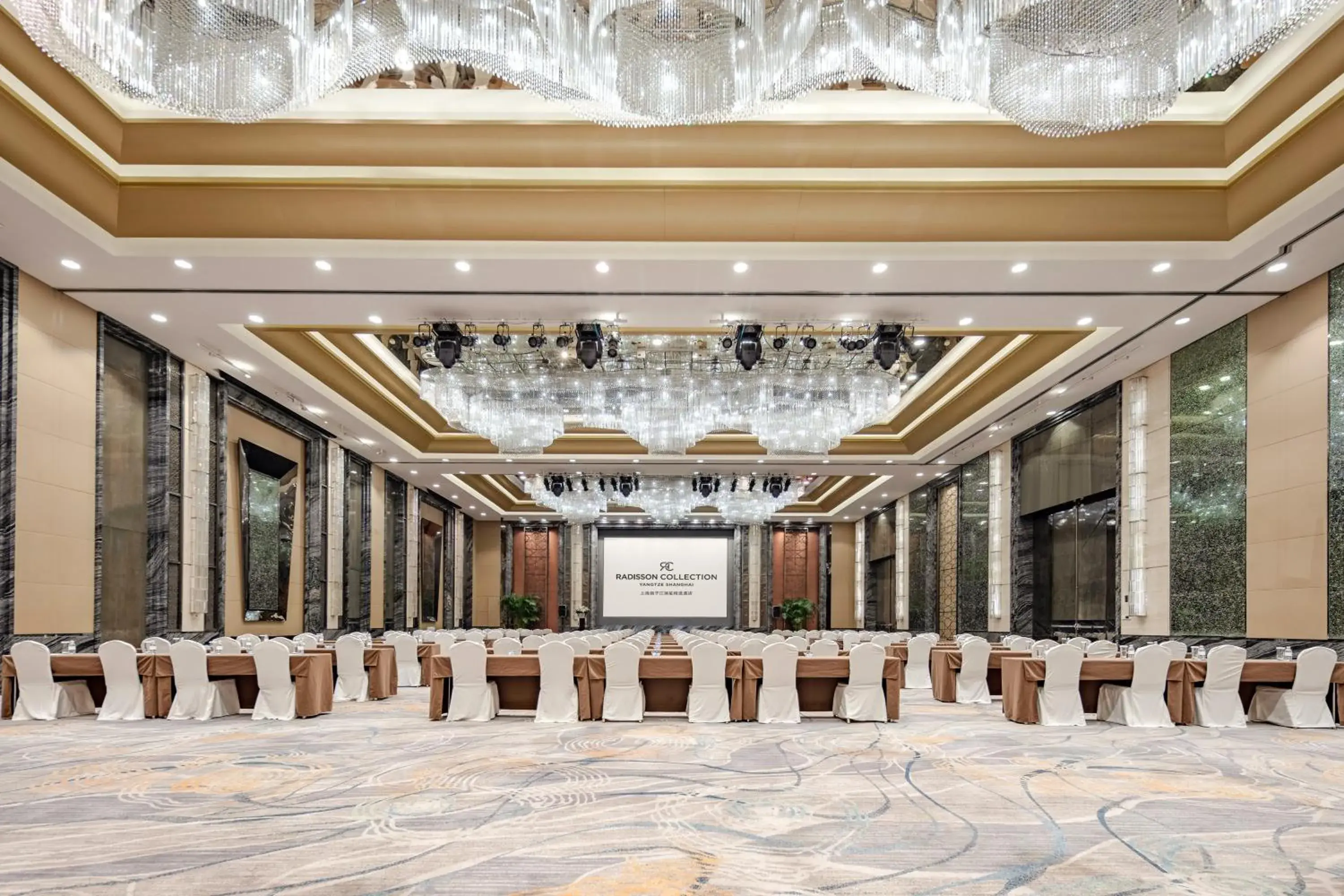 Meeting/conference room, Banquet Facilities in Radisson Collection Hotel, Yangtze Shanghai