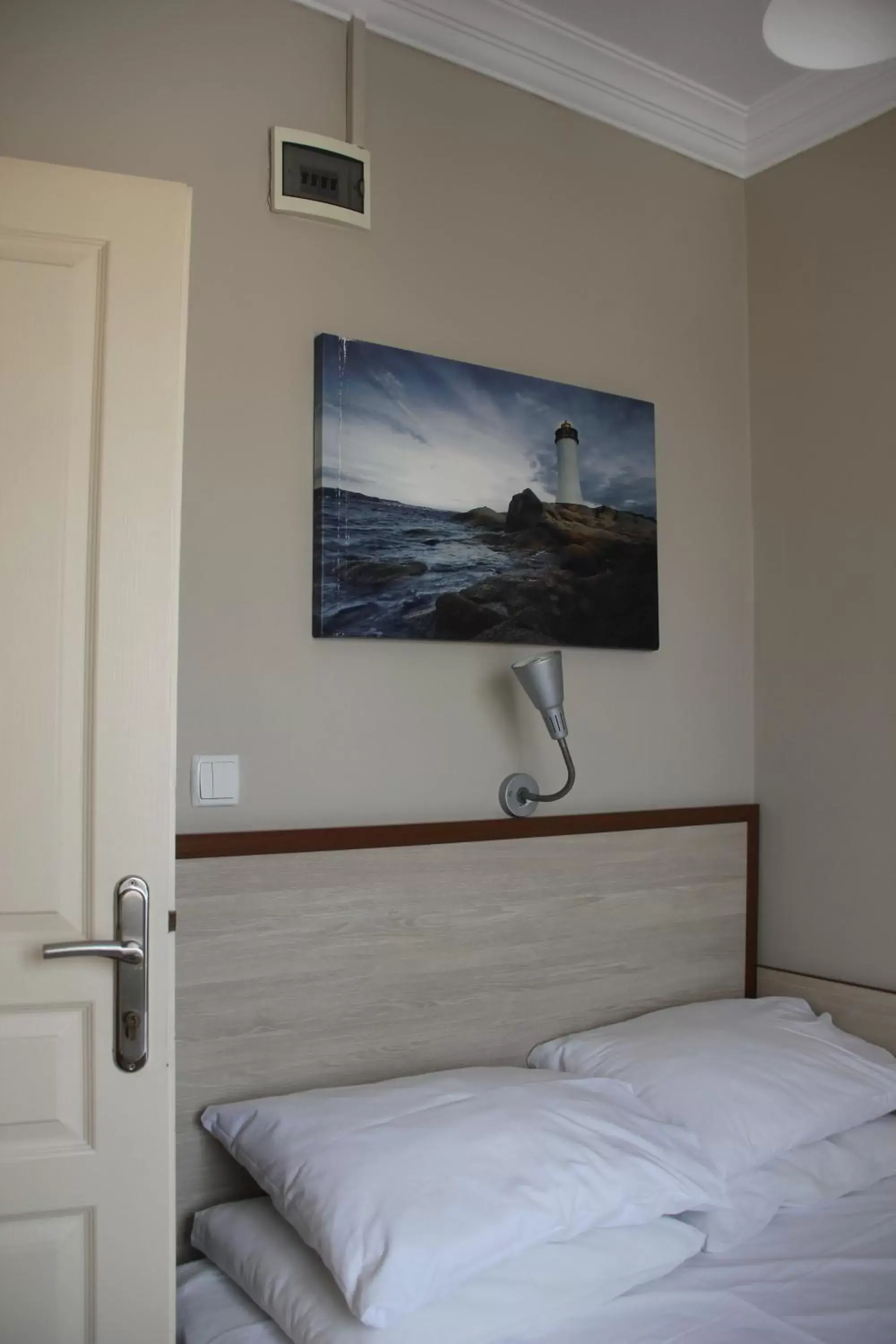 Single Room in Hotel Crowded House Single Room in Hotel Crowded House