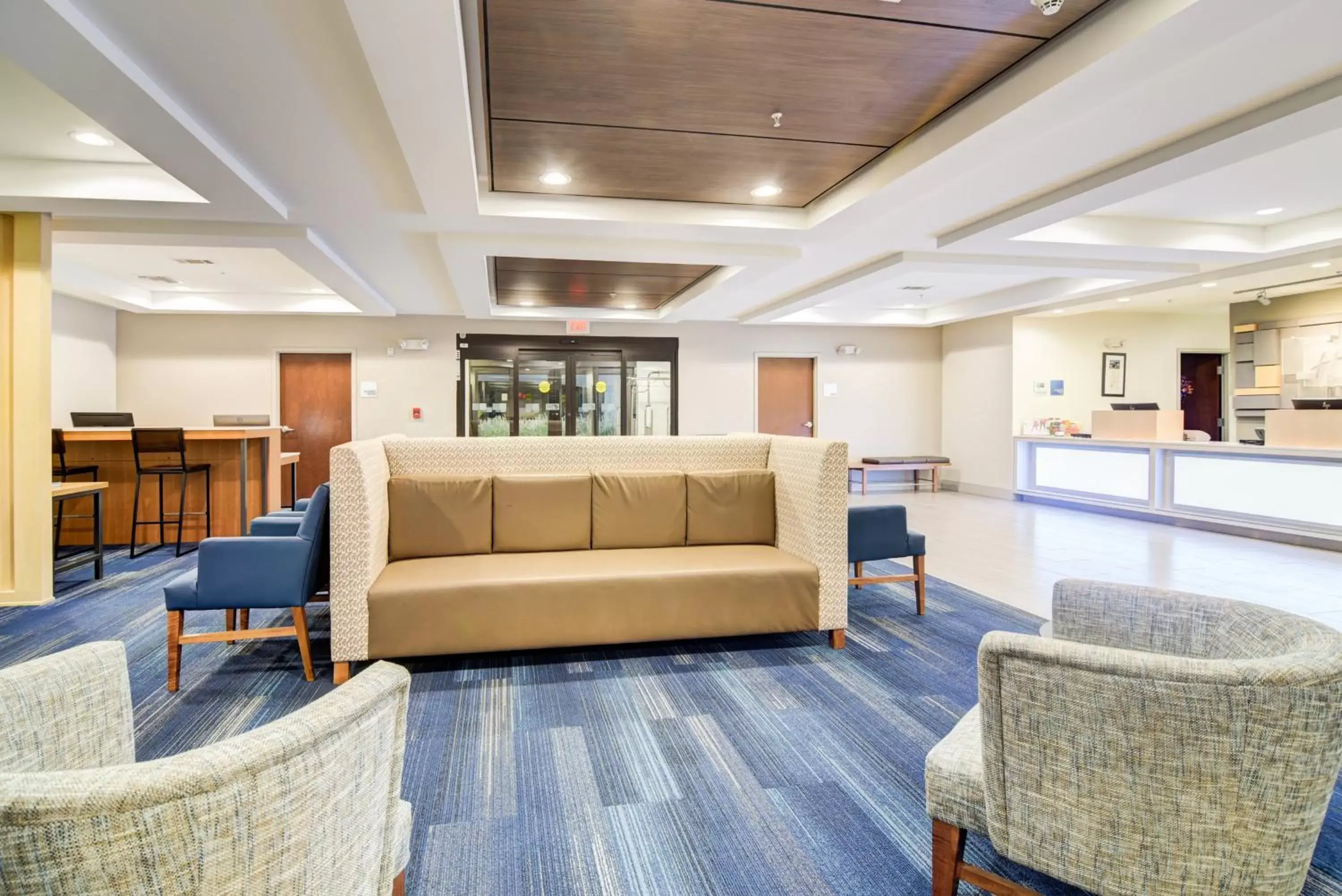 Lobby or reception, Lobby/Reception in Holiday Inn Express Hotel & Suites Foley, an IHG Hotel