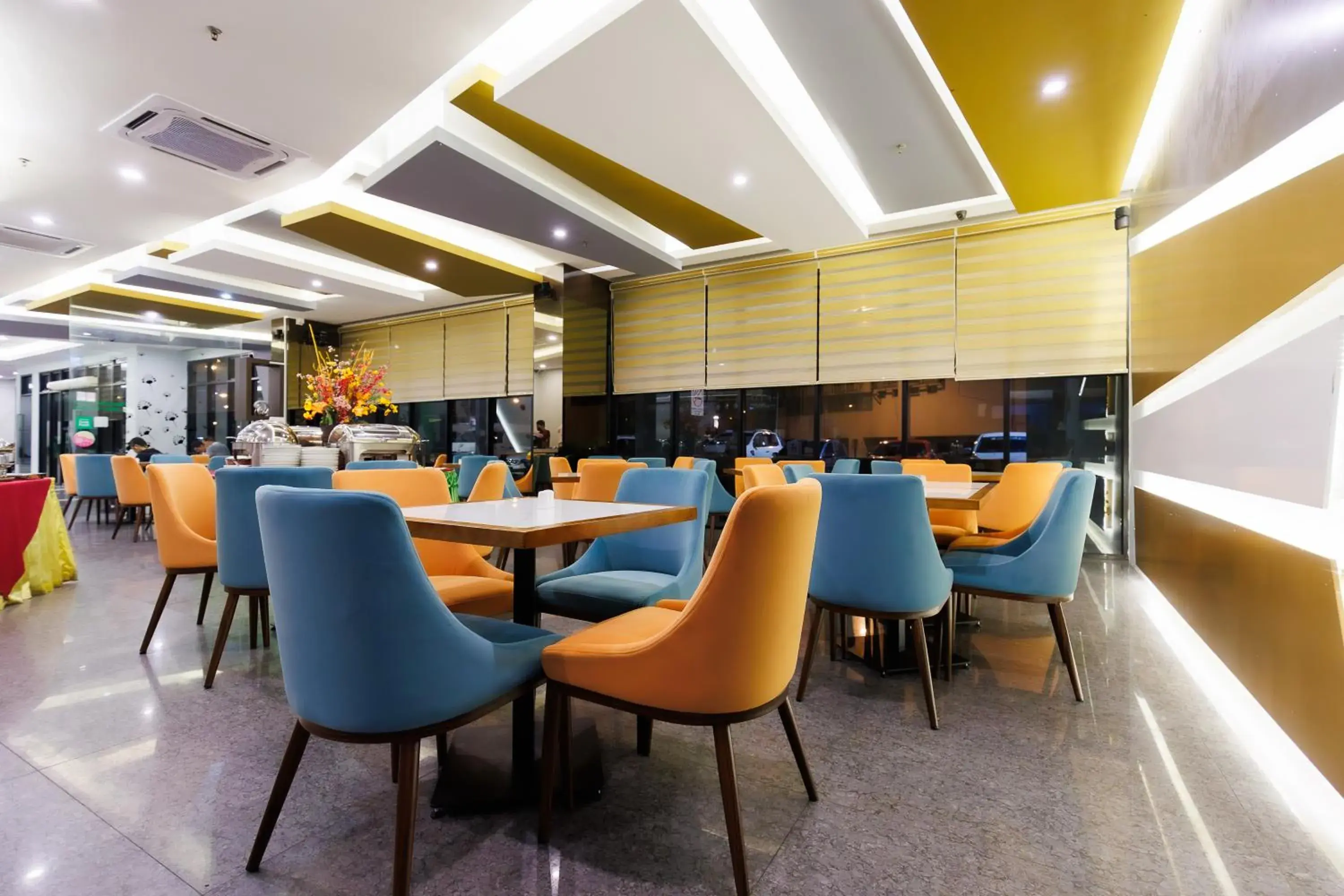 Restaurant/places to eat in 56 Hotel Restaurant/places to eat in 56 Hotel