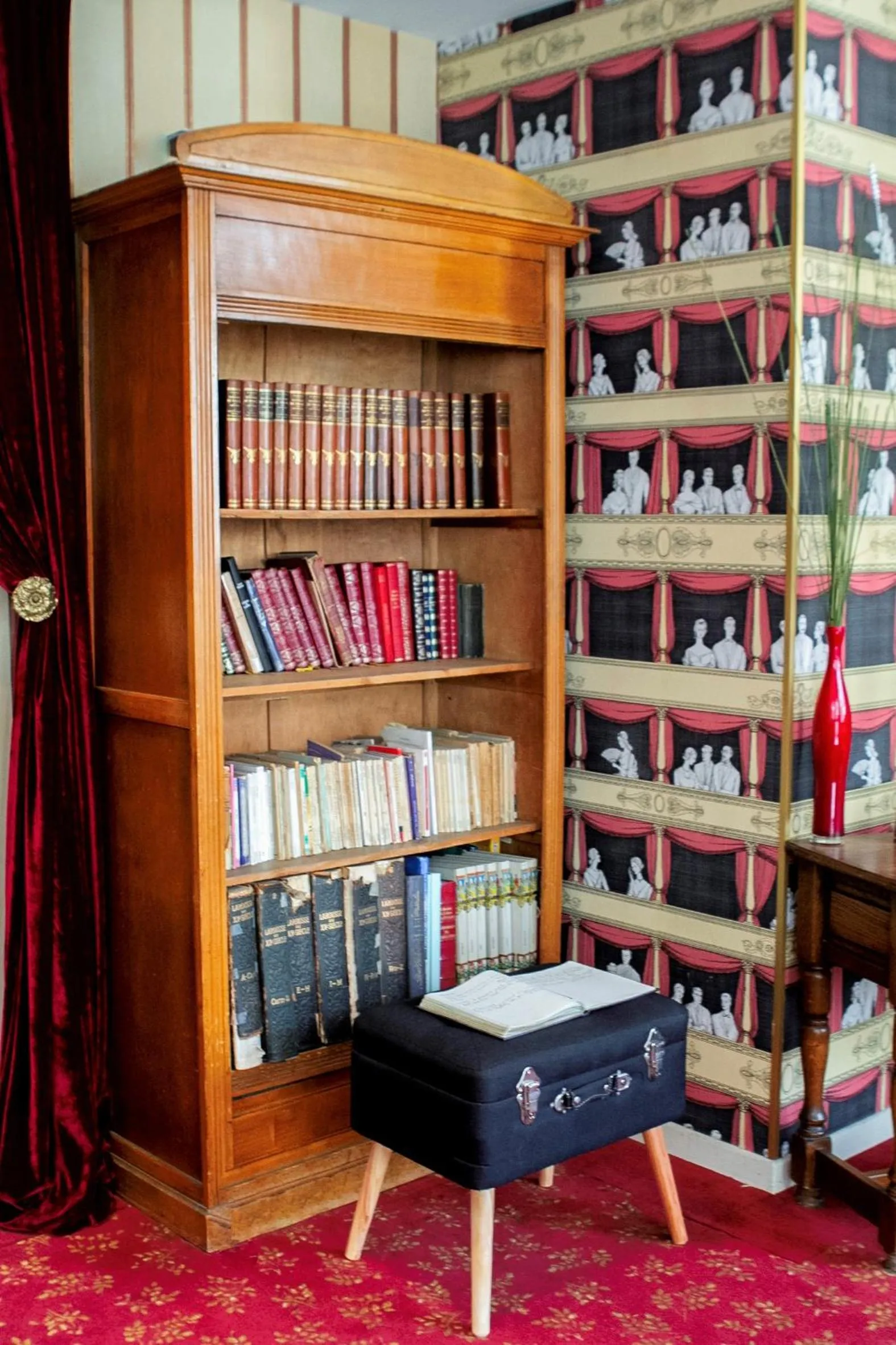 Library in Hôtel du Théâtre by Patrick Hayat