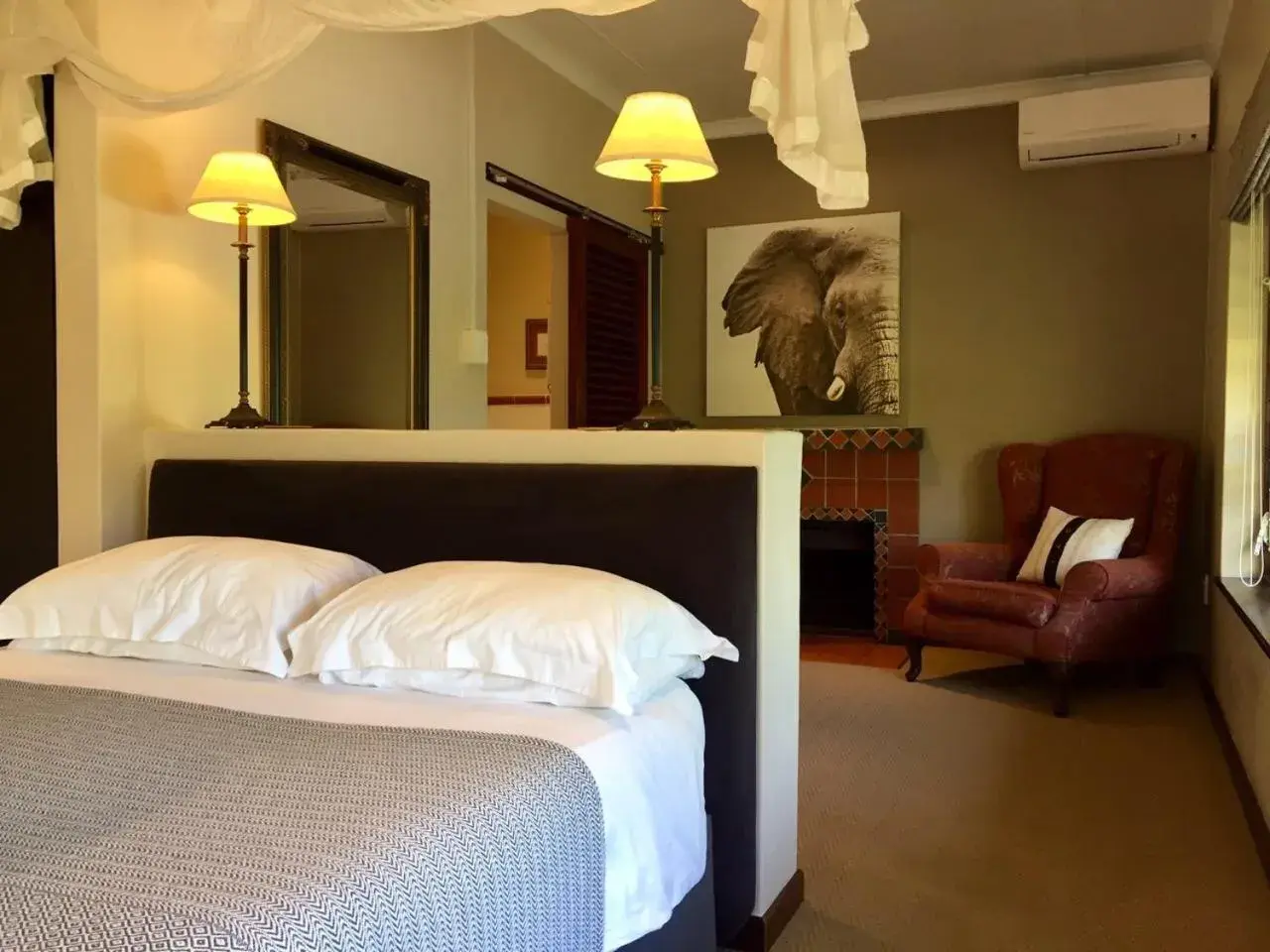 Photo of the whole room, Bed in Aziza Guest House Photo of the whole room, Bed in Aziza Guest House