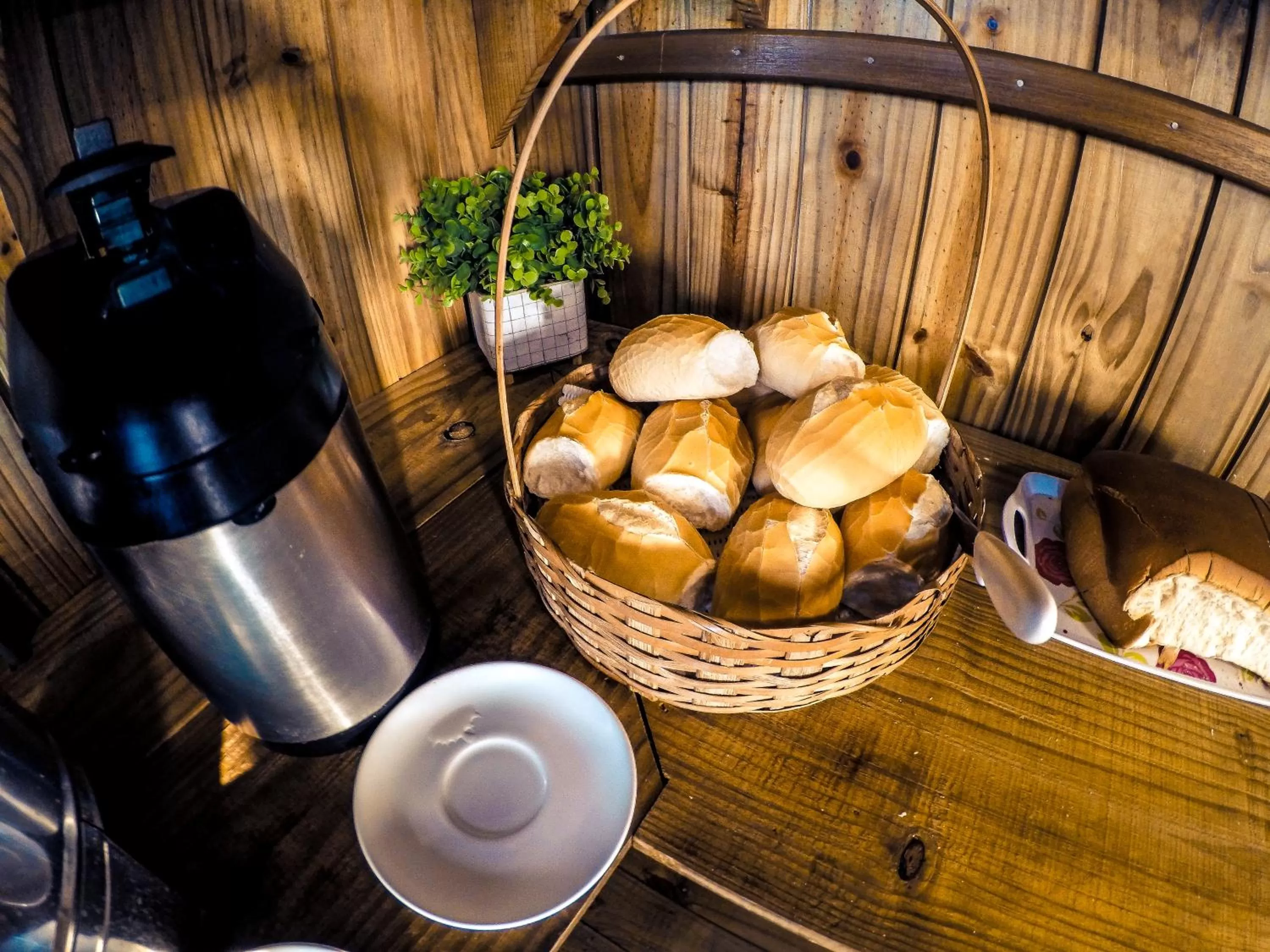Breakfast in Hotel Guerra - Pousada Montebelo