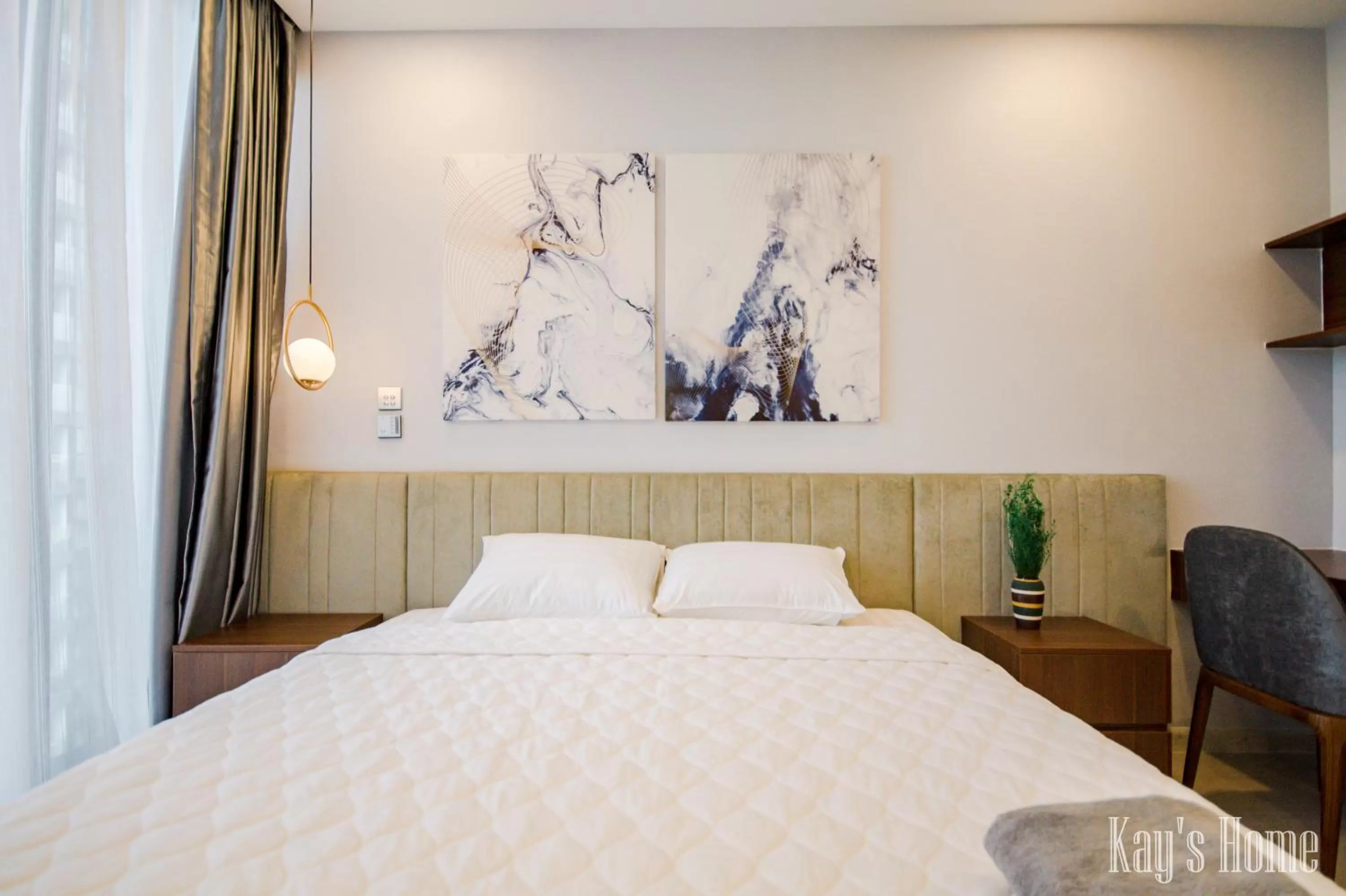 Bed in Vinhomes Central Park-Nice Homes