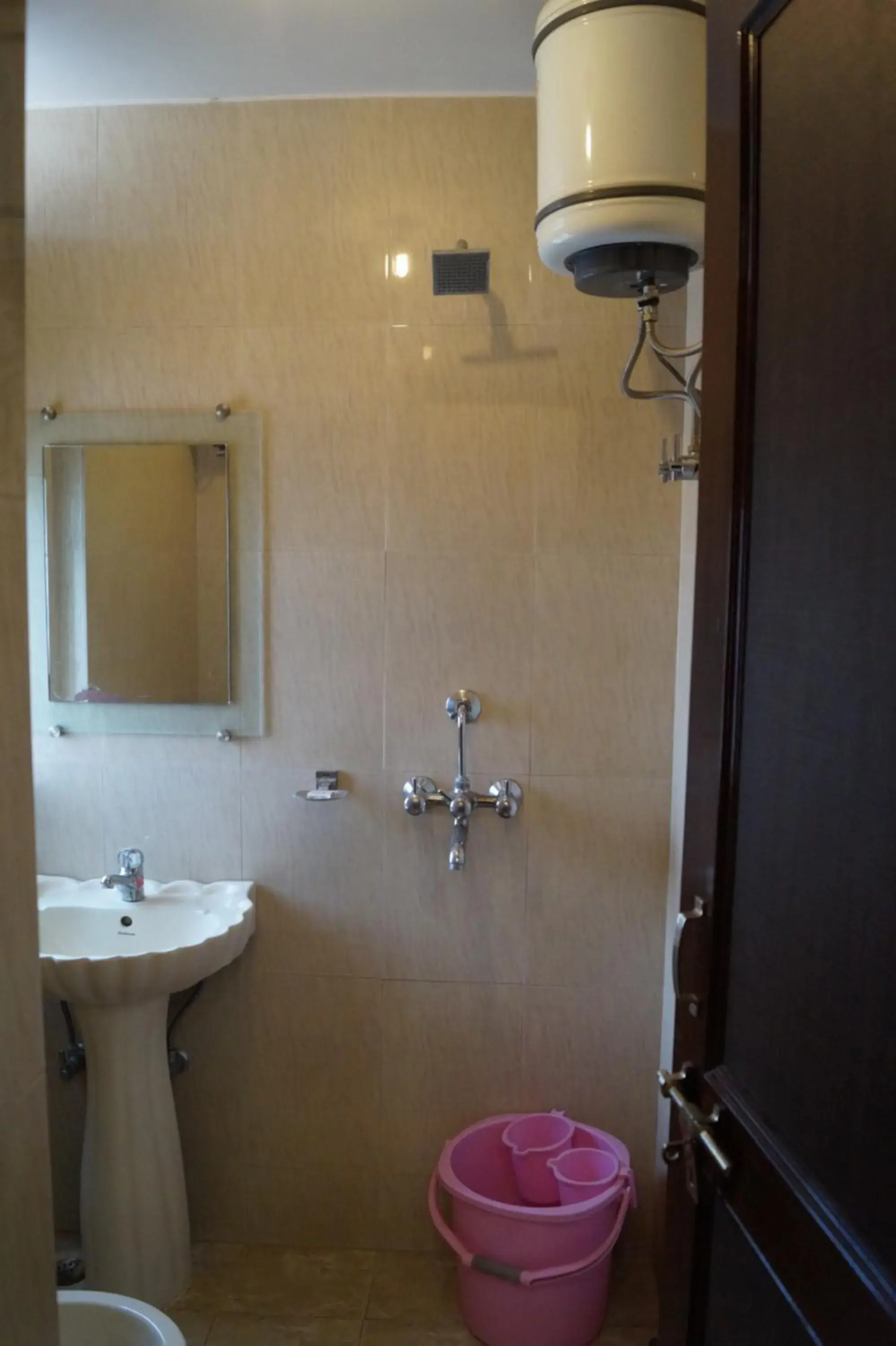 Bathroom in Hotel Alka