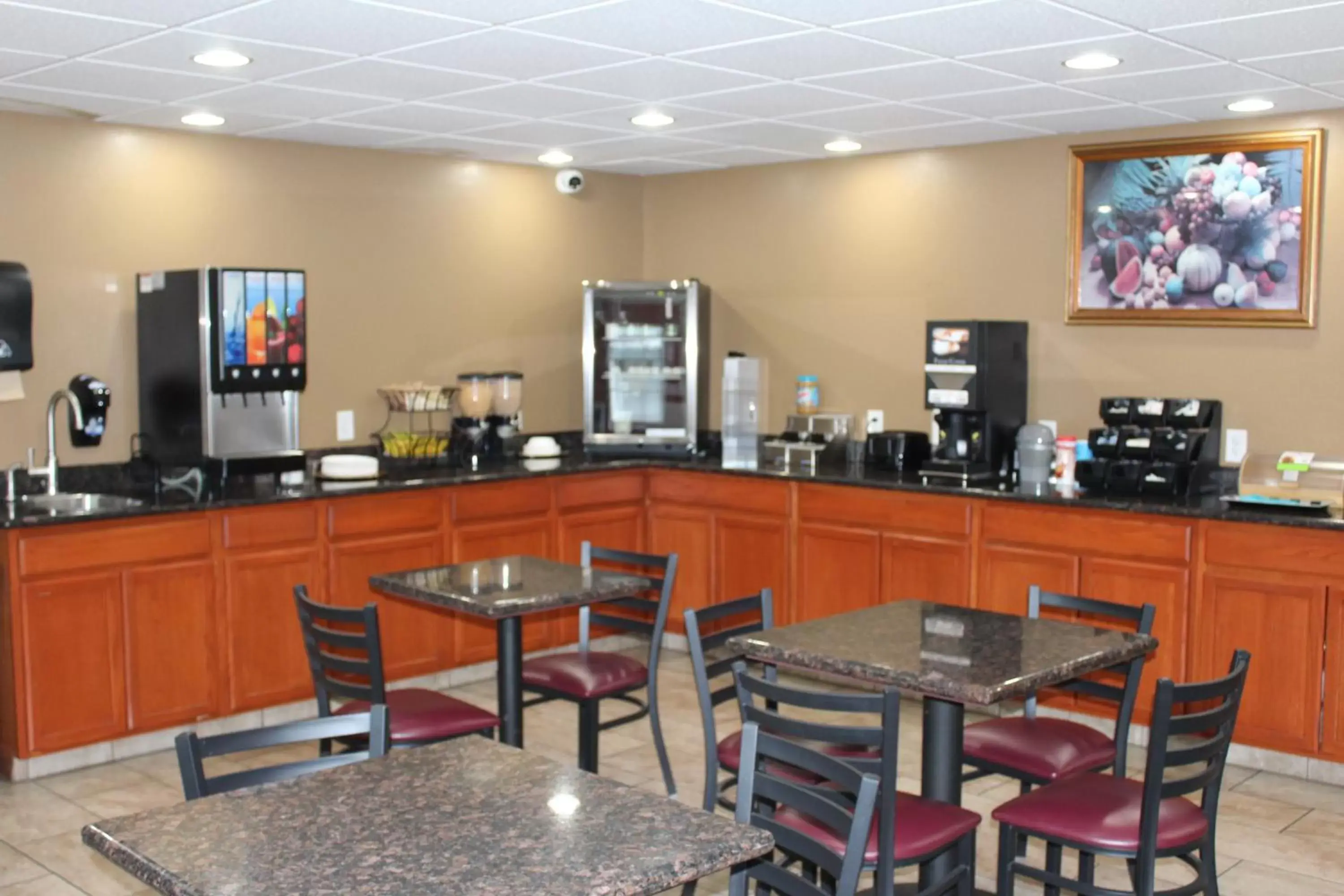 Continental breakfast, Restaurant/Places to Eat in Rodeway Inn Medford