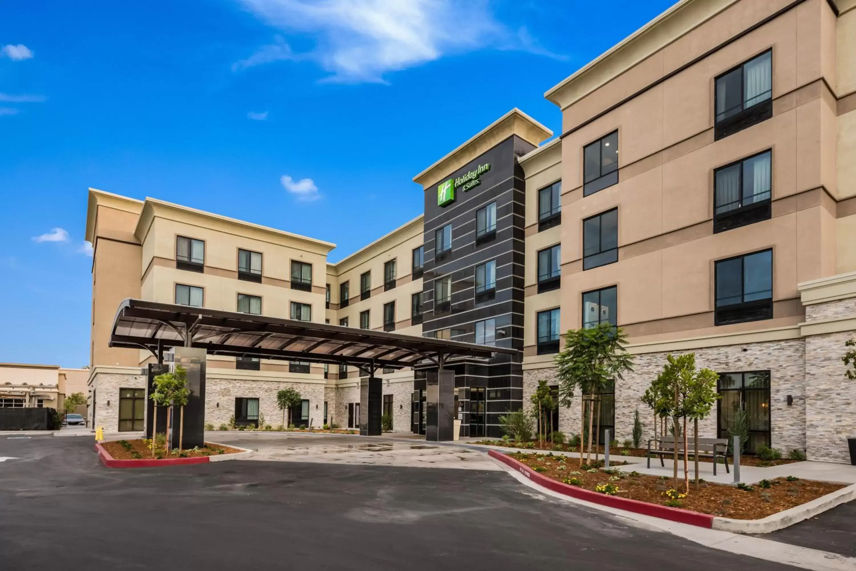 Property Building in Holiday Inn Hotel & Suites Silicon Valley – Milpitas, an IHG Hotel