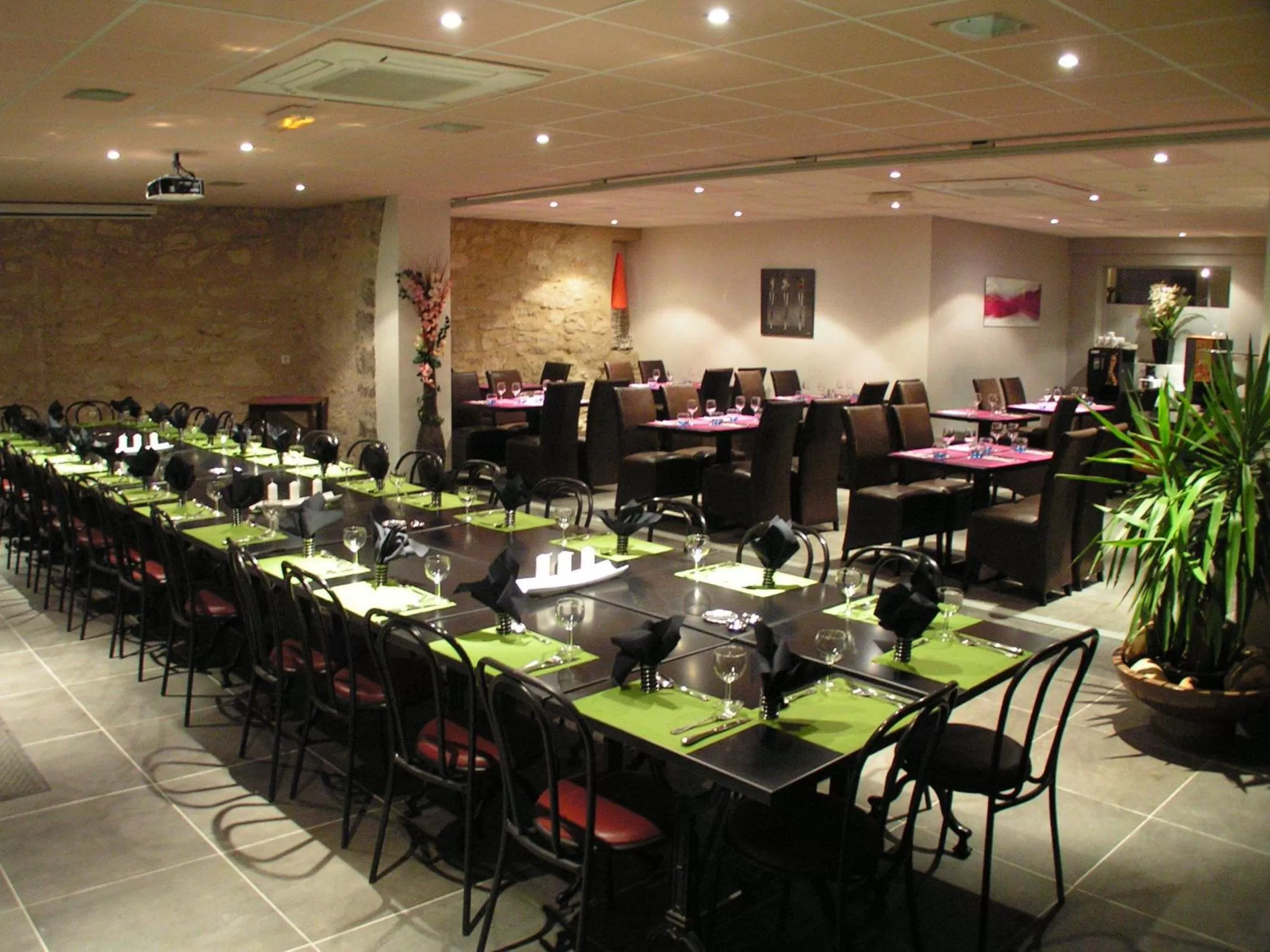 Banquet/Function facilities in Hotel Saint Germain
