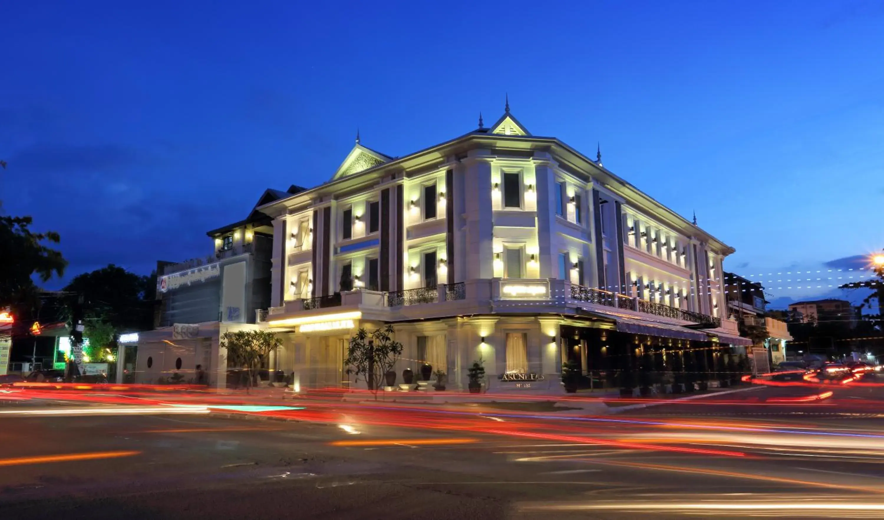 Facade/entrance, Property Building in Arunreas Hotel