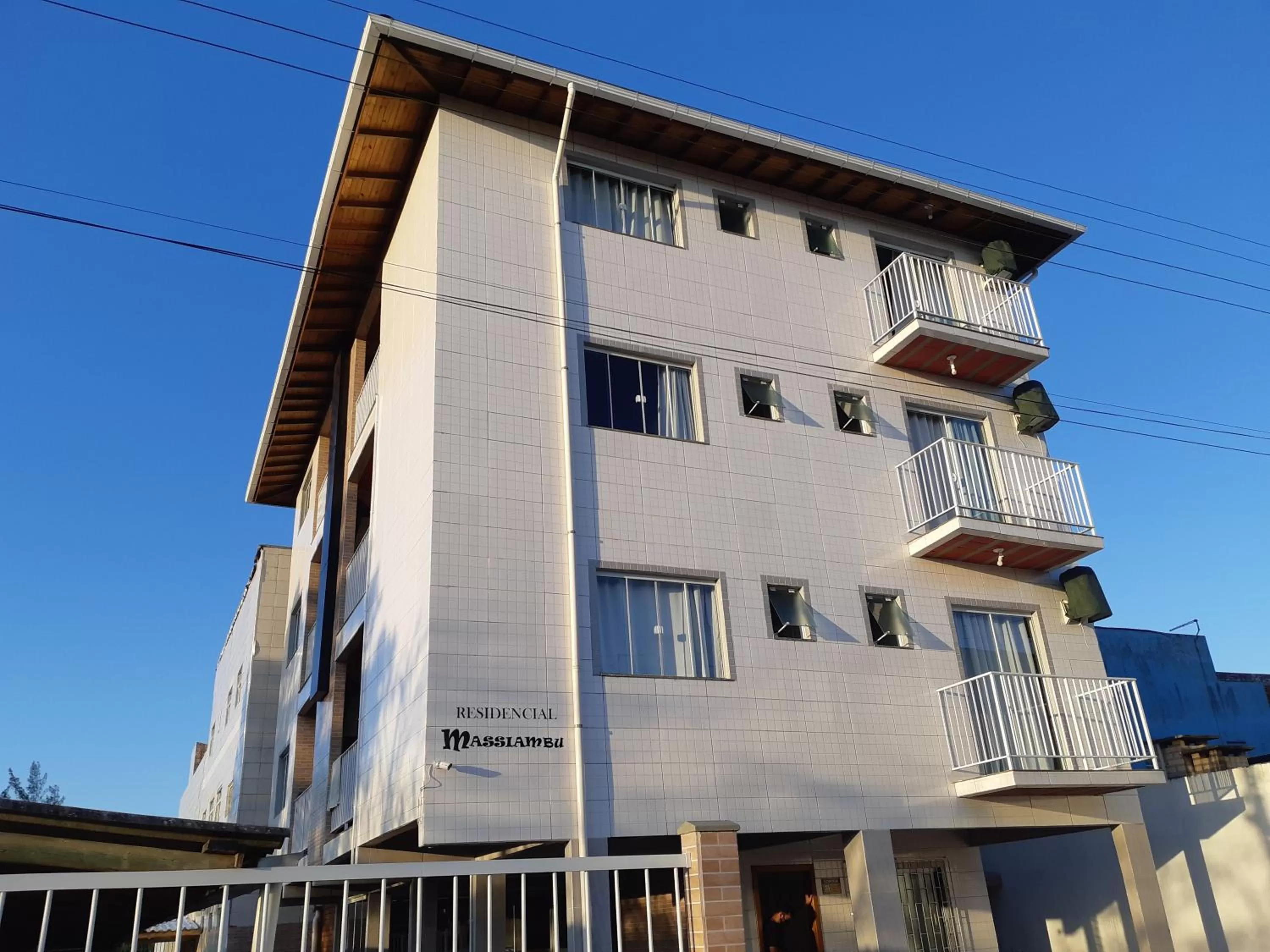 Facade/entrance, Property Building in Residencial Massiambu