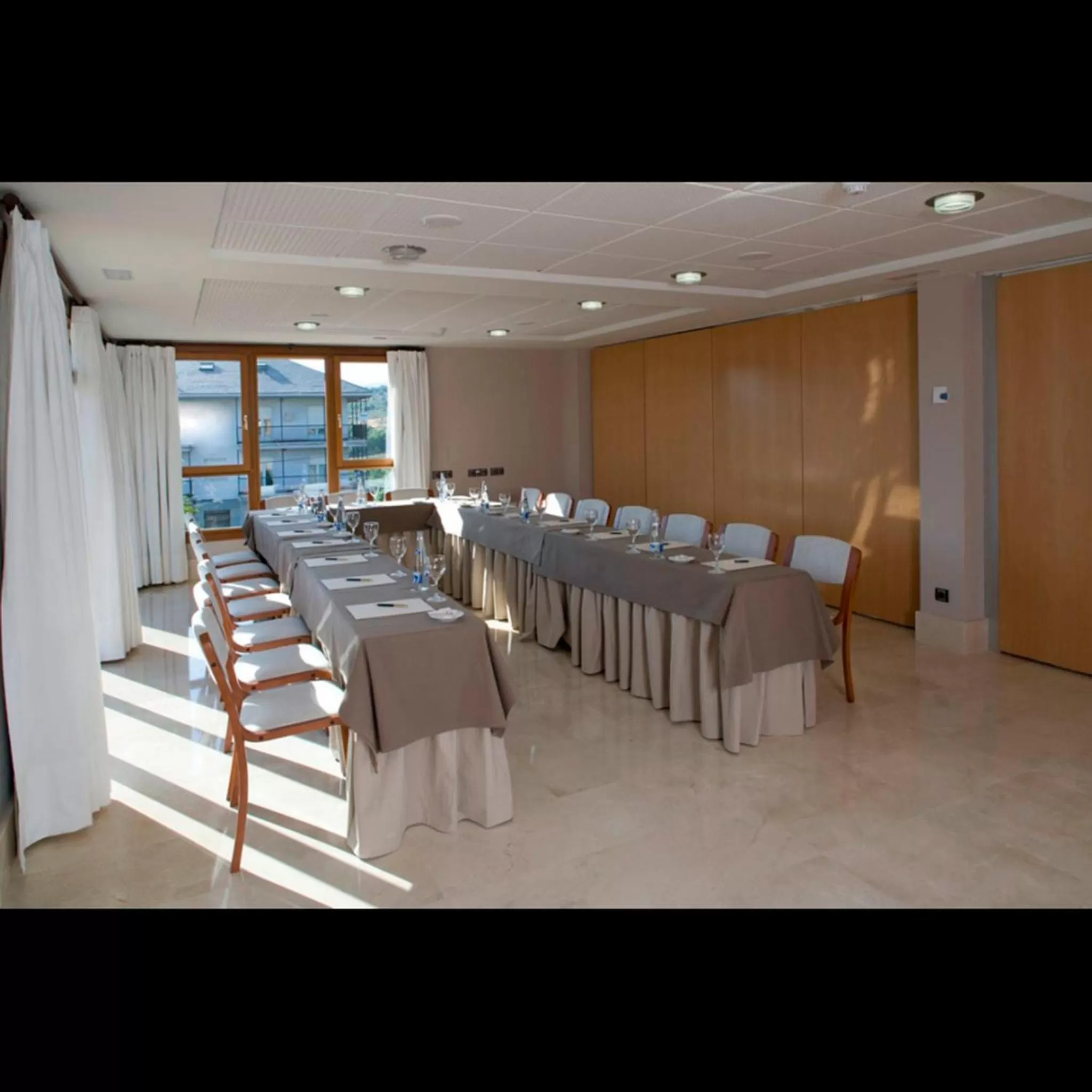 Business facilities in Parador de Puebla de Sanabria