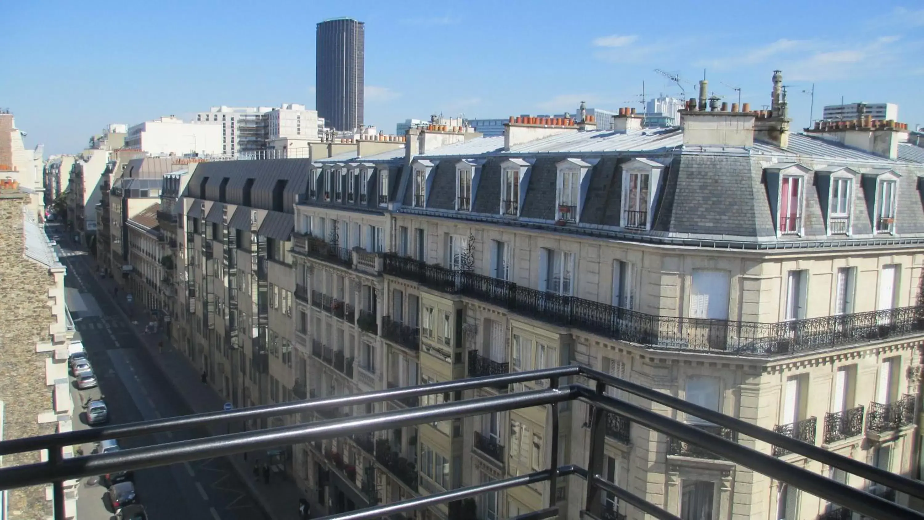 View (from property/room) in Hotel Yllen Eiffel