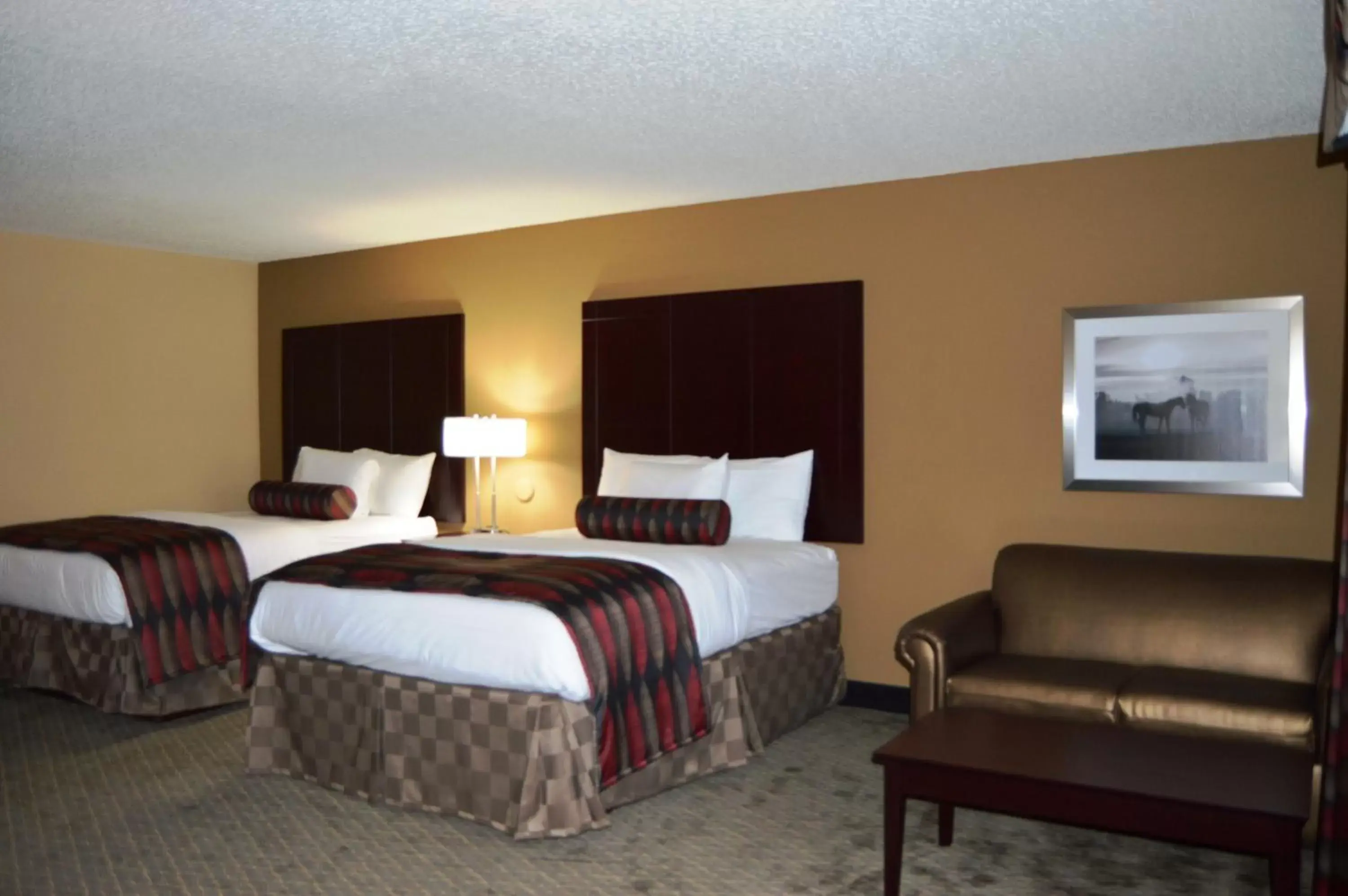 Deluxe Queen Room with Two Queen Beds - Non-Smoking in Boarders Inn and Suites by Cobblestone Hotels - Ardmore