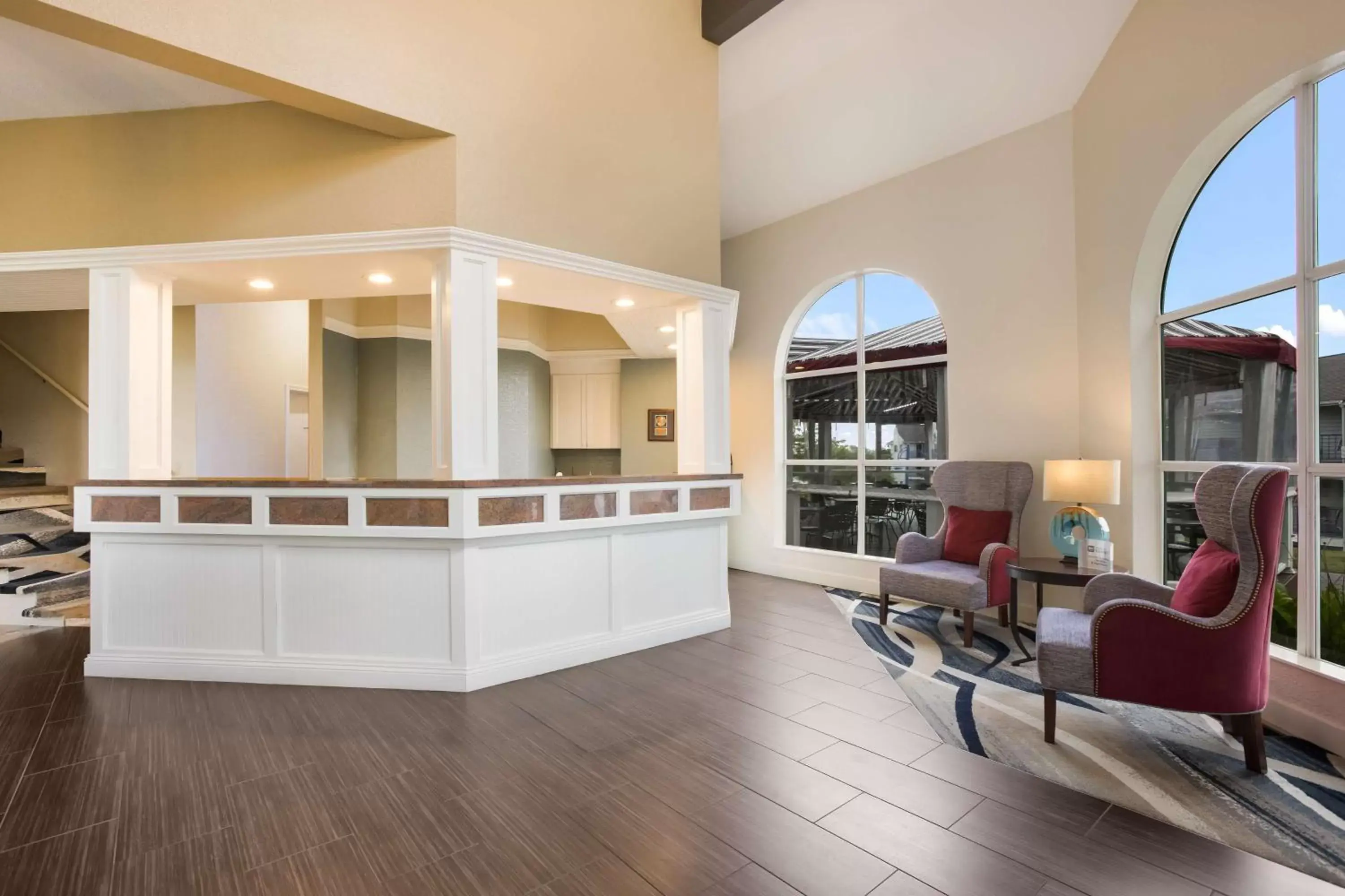 Lobby or reception in Best Western Harbour Pointe Lakefront