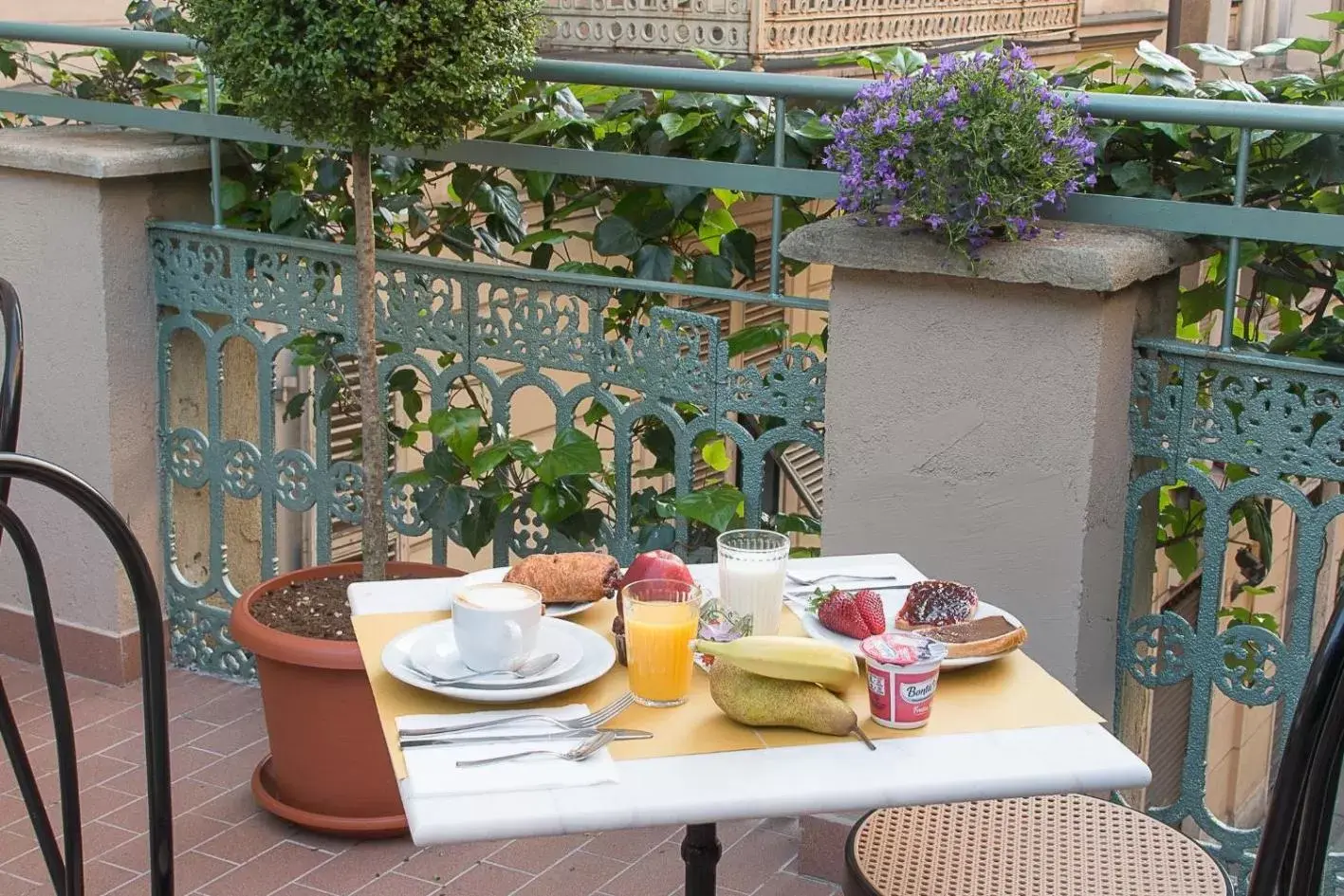 Balcony/Terrace, Restaurant/Places to Eat in Hotel Torino Porta Susa