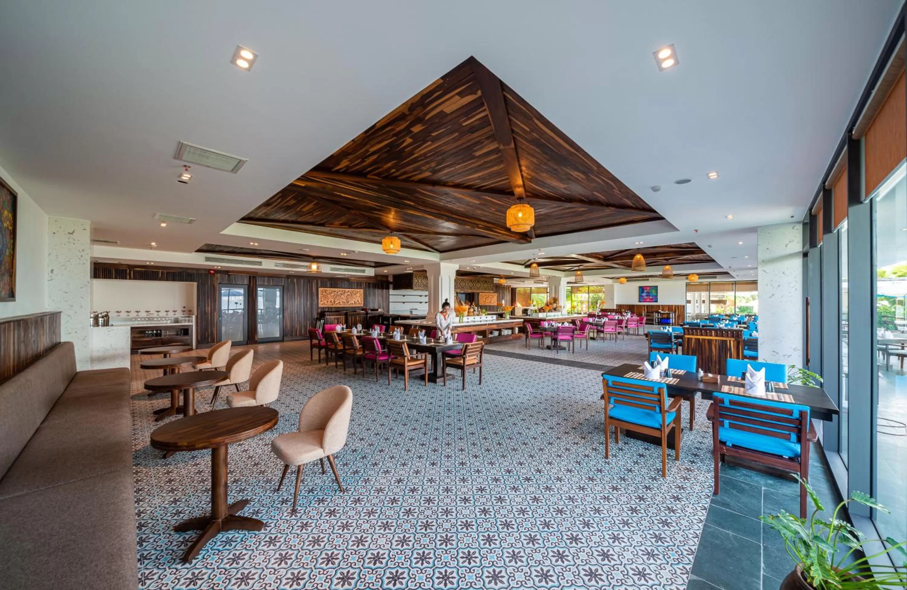 Restaurant/places to eat in Alibu Resort Nha Trang