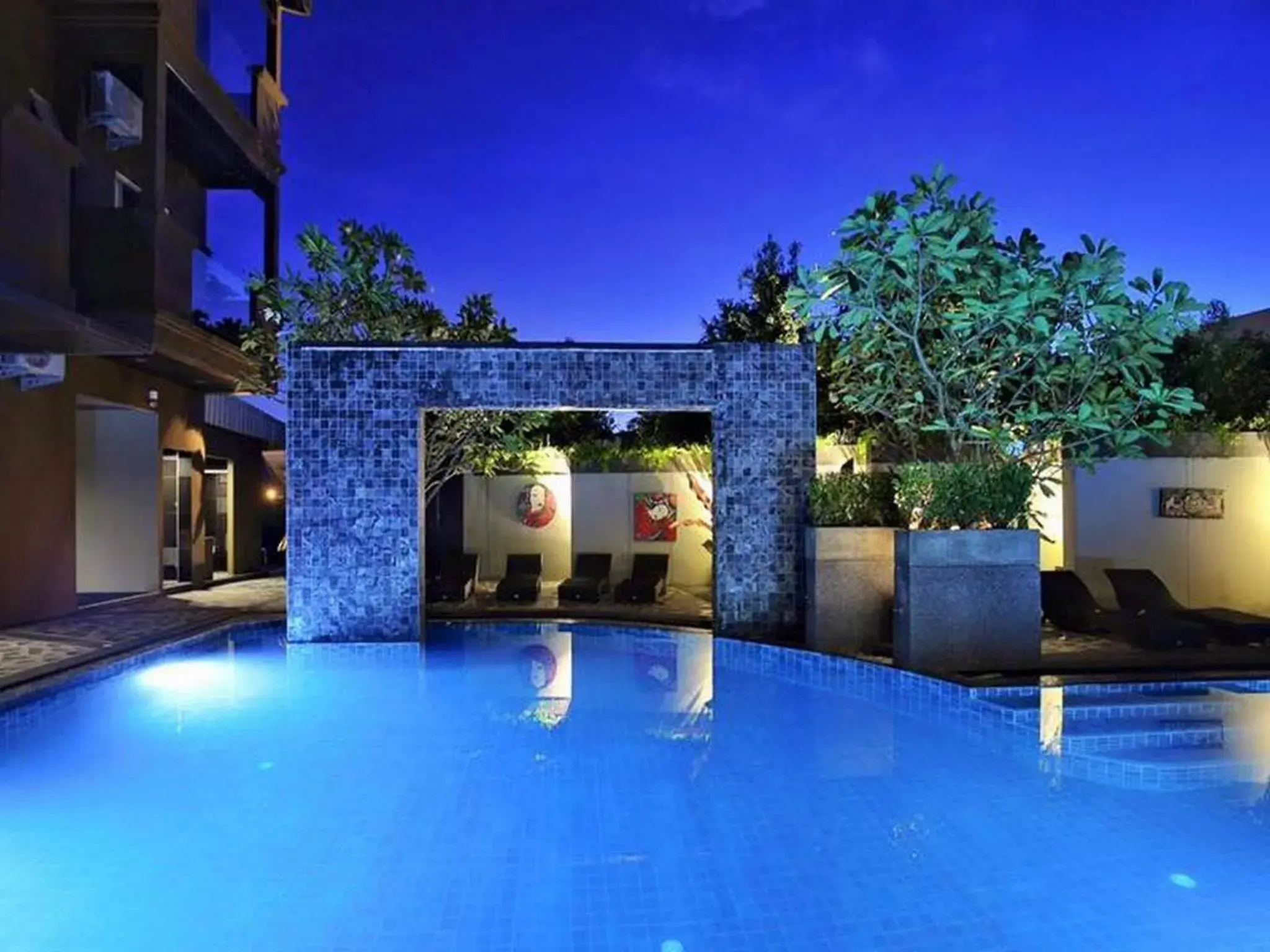 Swimming pool in Mazi Design Hotel by Kalima Swimming pool in Mazi Design Hotel by Kalima