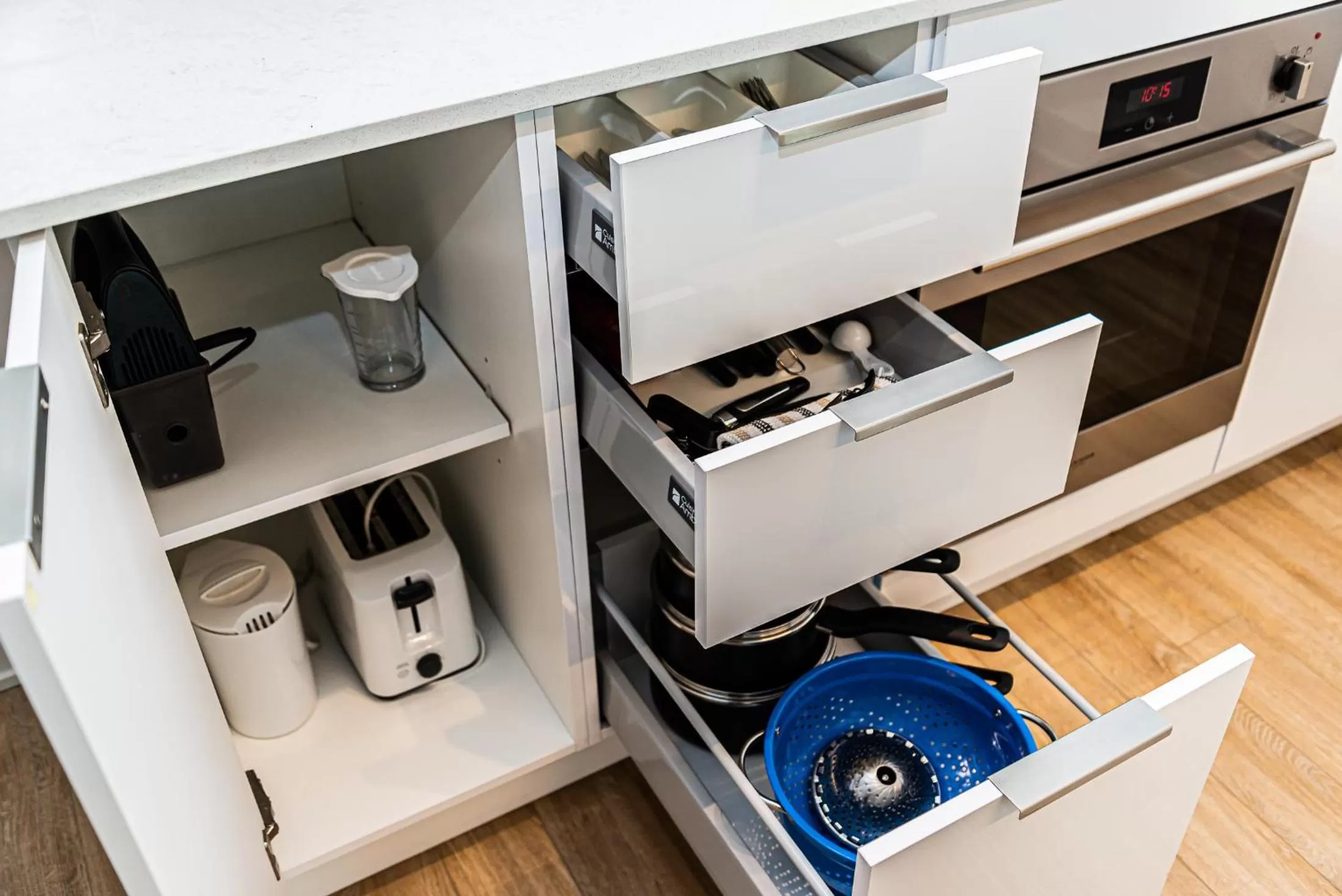 Kitchen or kitchenette in WERFY Luxury Apart-Hotel