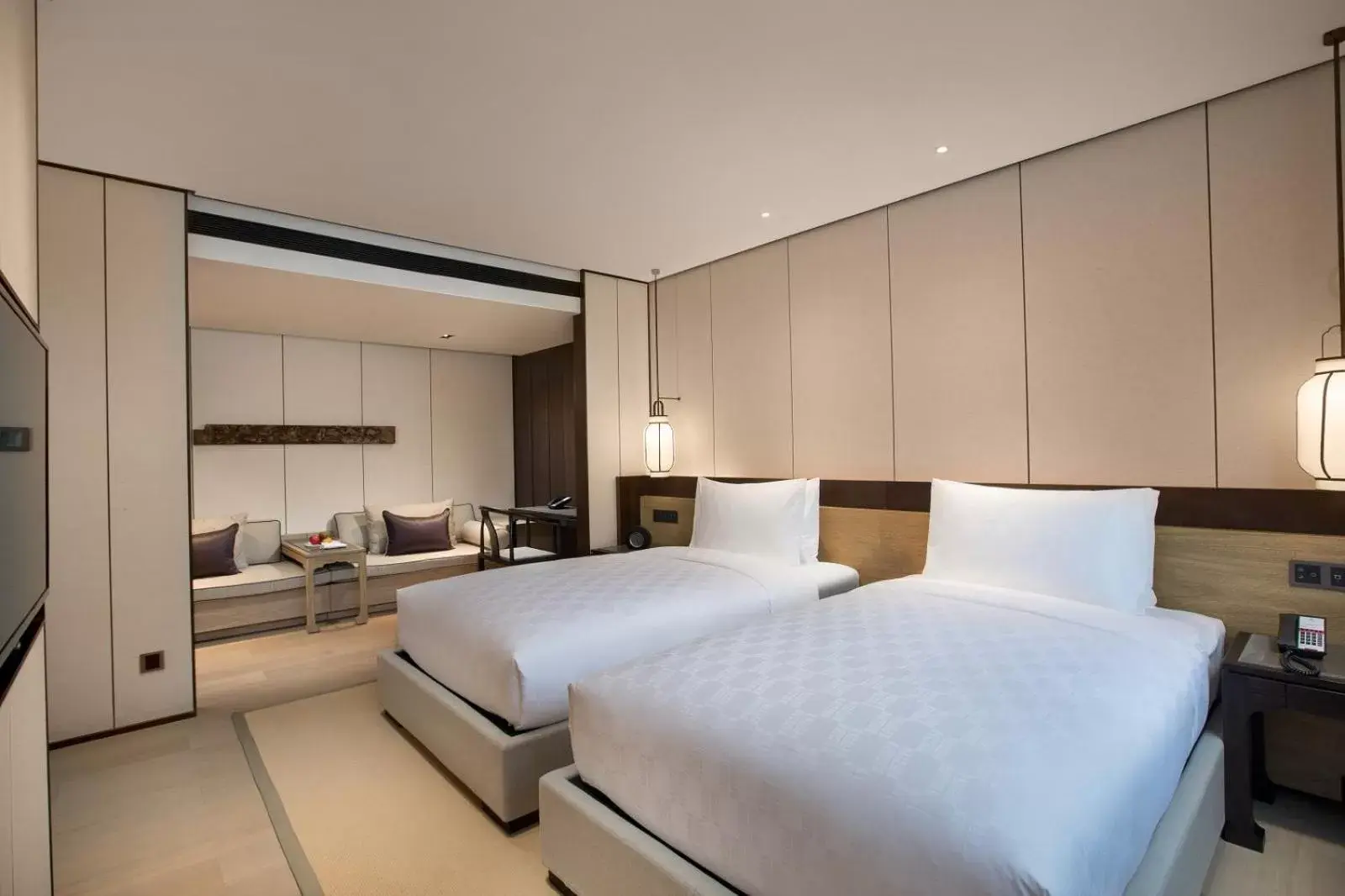 Seating area, Bed in HUALUXE Xi'an Tanghua by IHG Seating area, Bed in HUALUXE Xi'an Tanghua by IHG