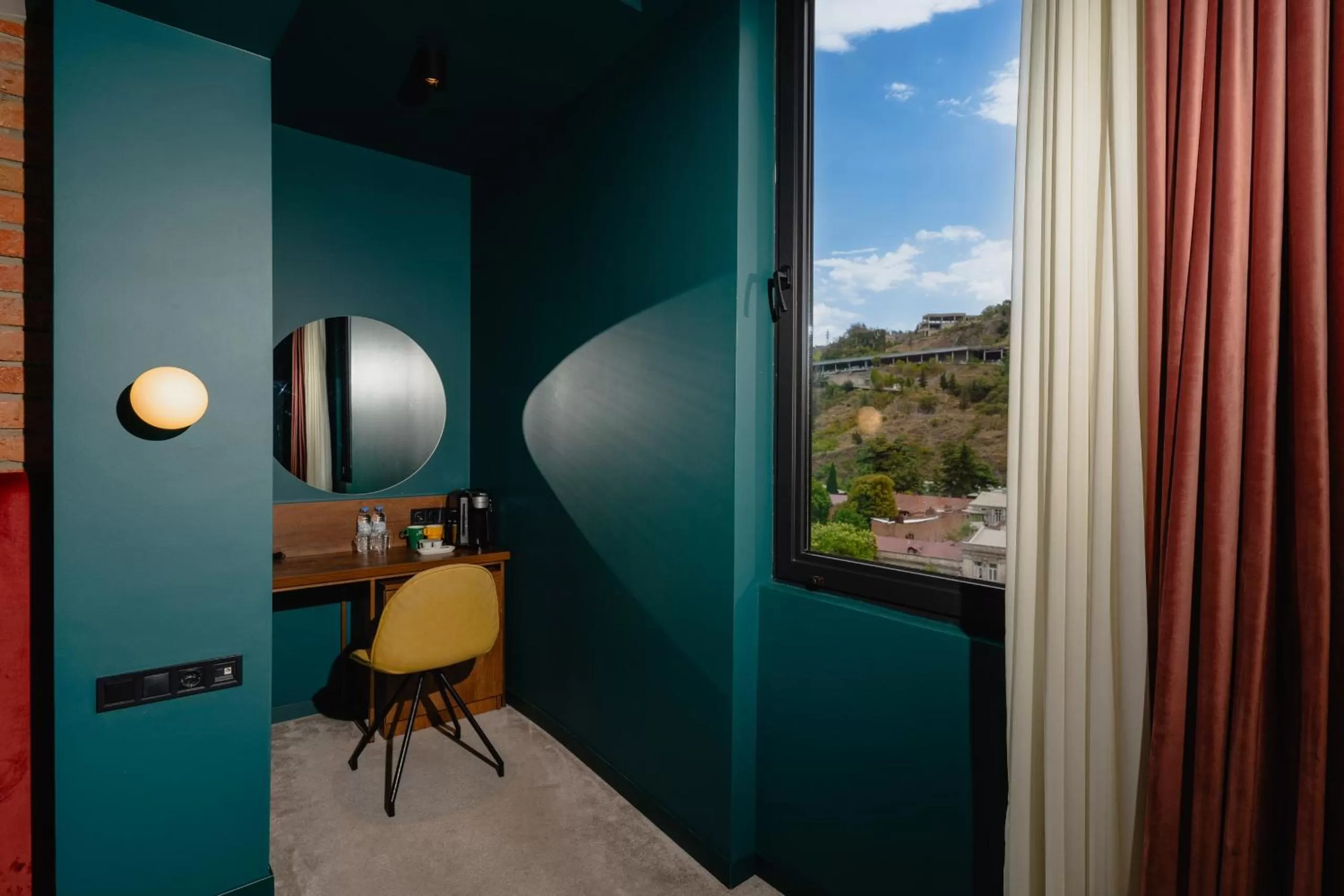 hair dresser in About Sololaki