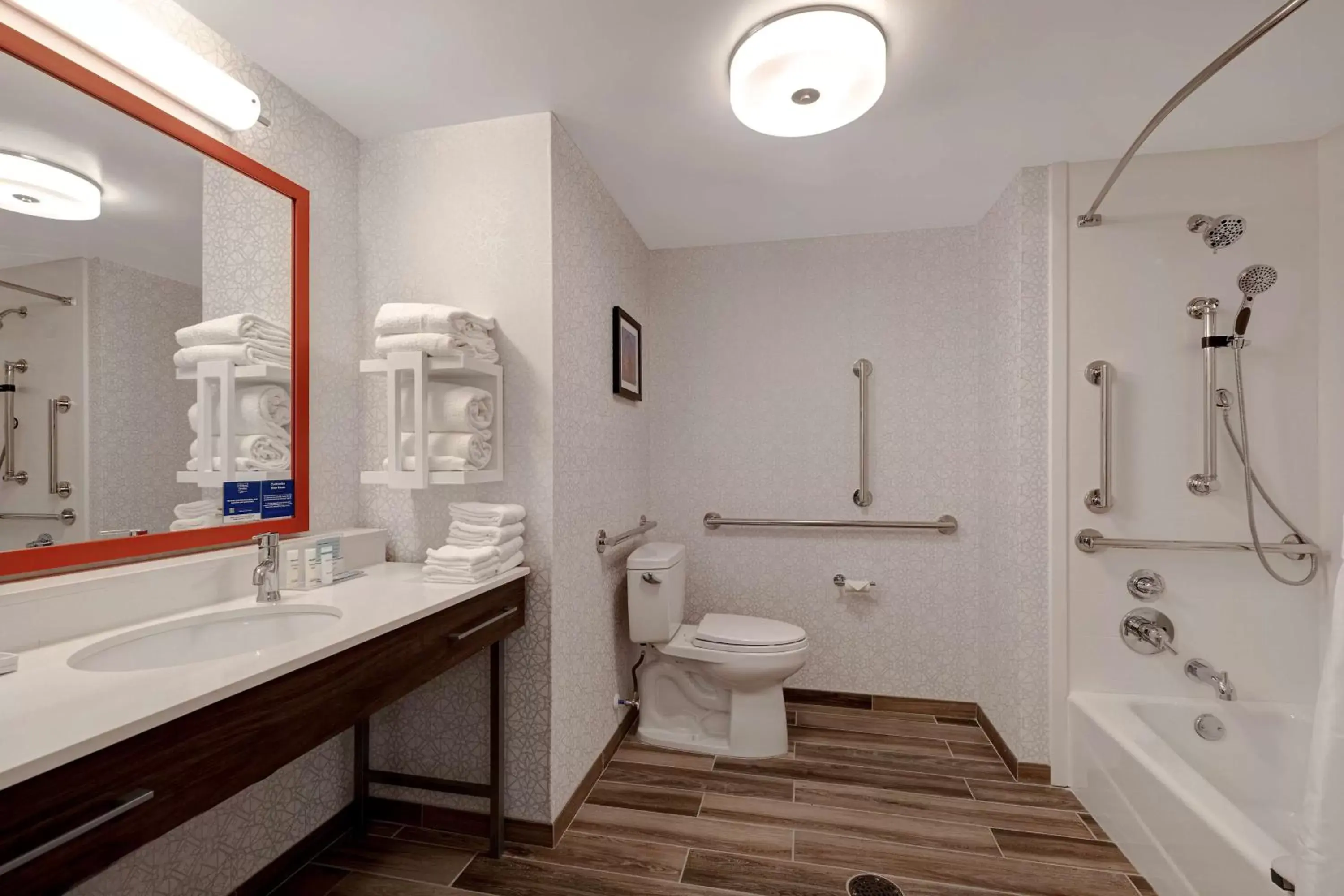 Bathroom in Hampton Inn Crown Point, In