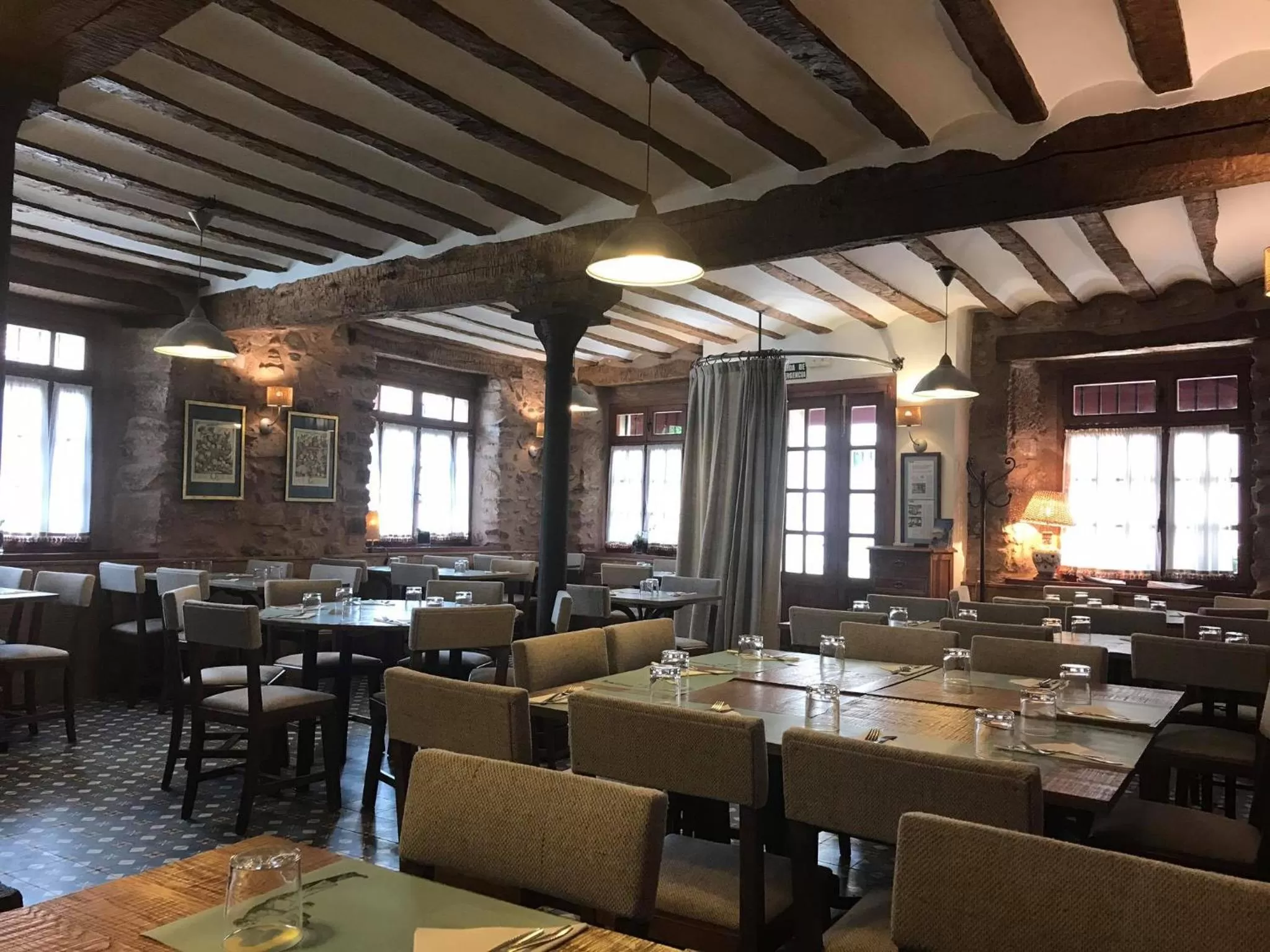 Restaurant/places to eat in Hotel Echaurren Relais & Châteaux