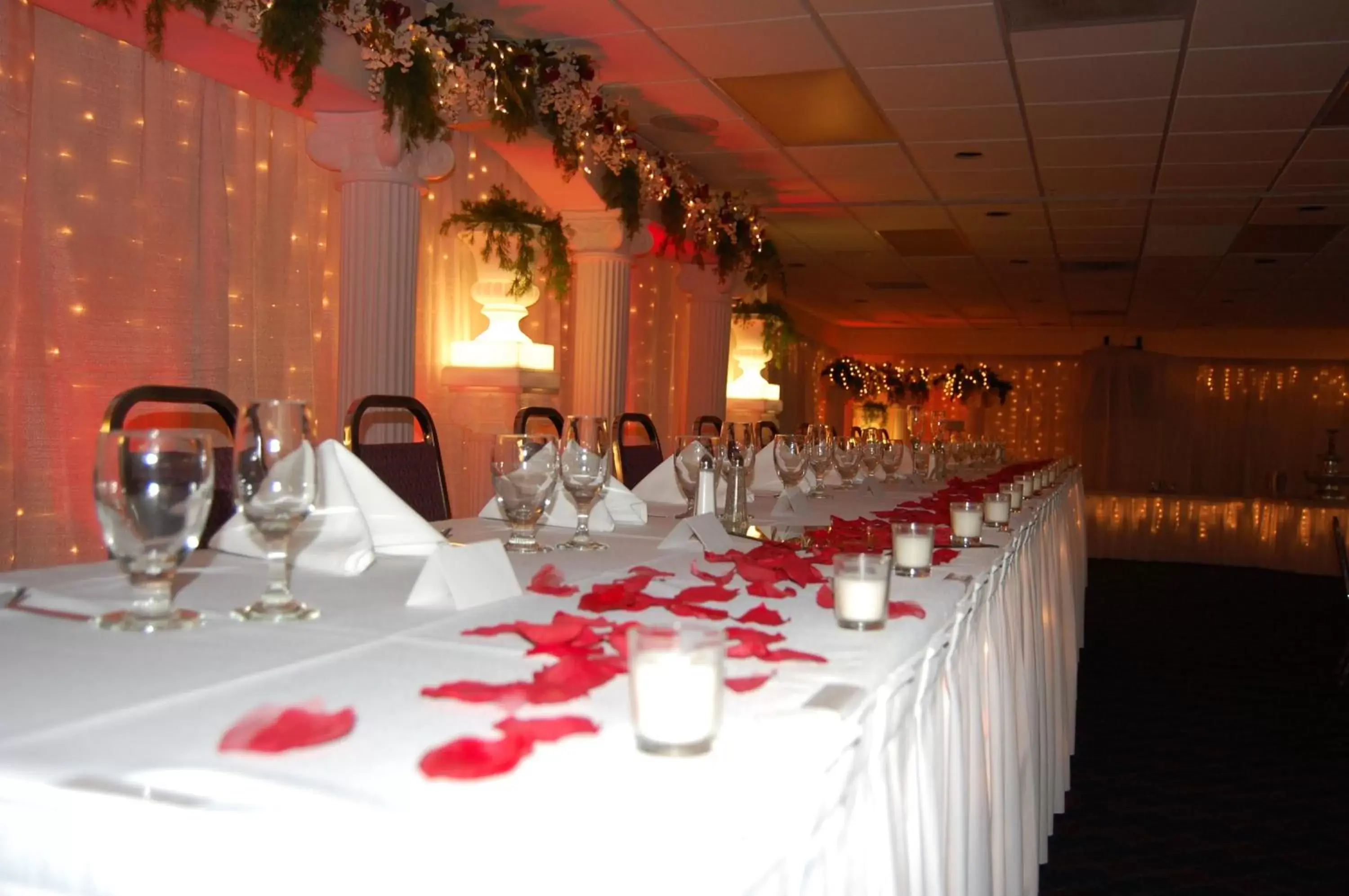 Banquet/Function facilities, Restaurant/Places to Eat in Boarders Inn & Suites by Cobblestone Hotels - Grand Island