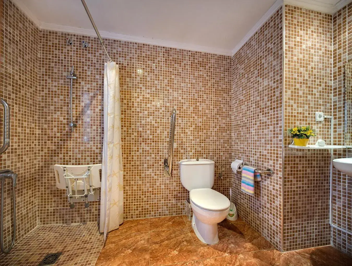 Bathroom in Hostal Barcelona