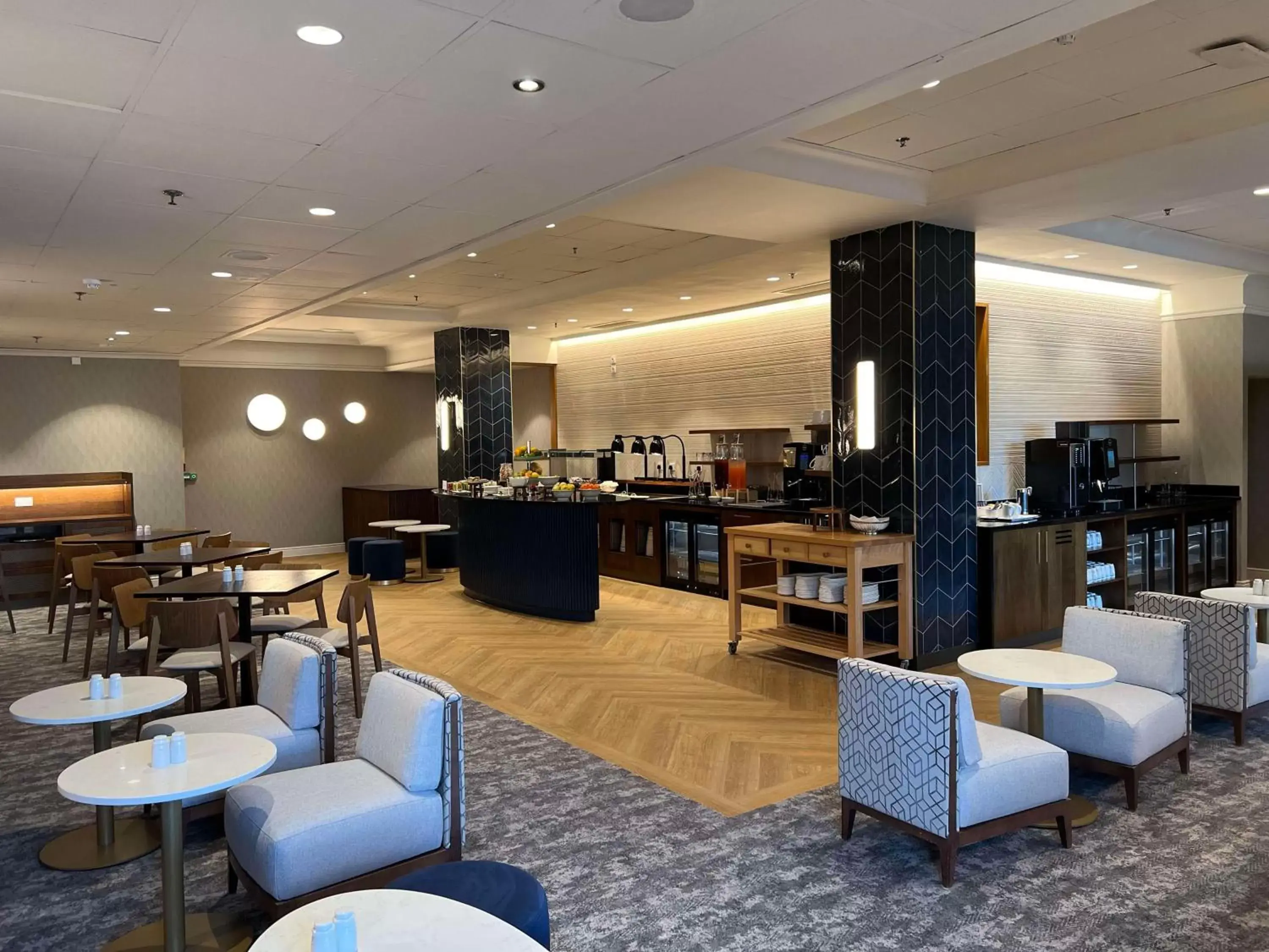 Dining area, Restaurant/Places to Eat in Hilton Birmingham Metropole Hotel