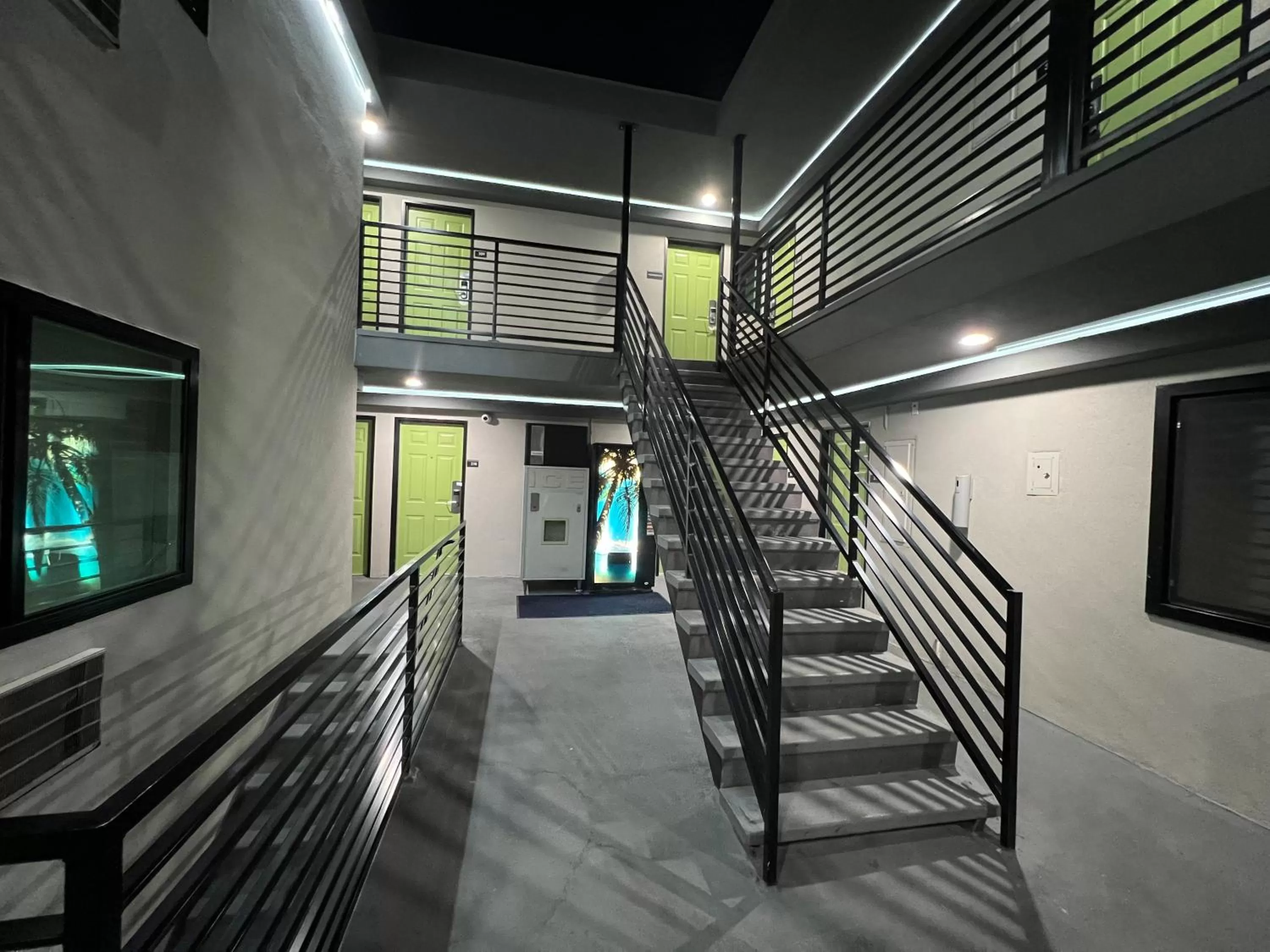 vending machine in Deluxe Inn Hawthorne/ LAX