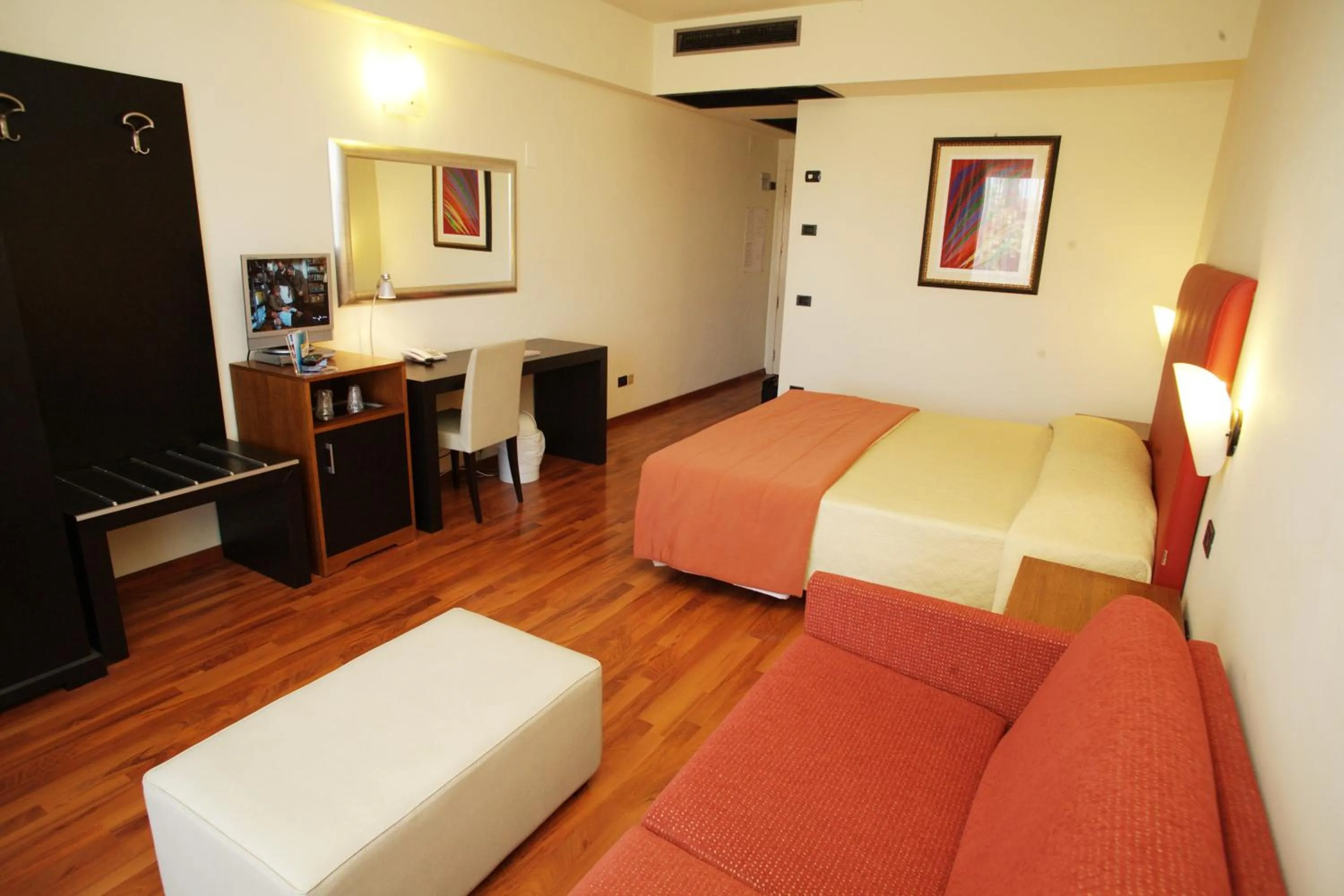 Bed in Hotel Cristallo di La Rosetta Srl