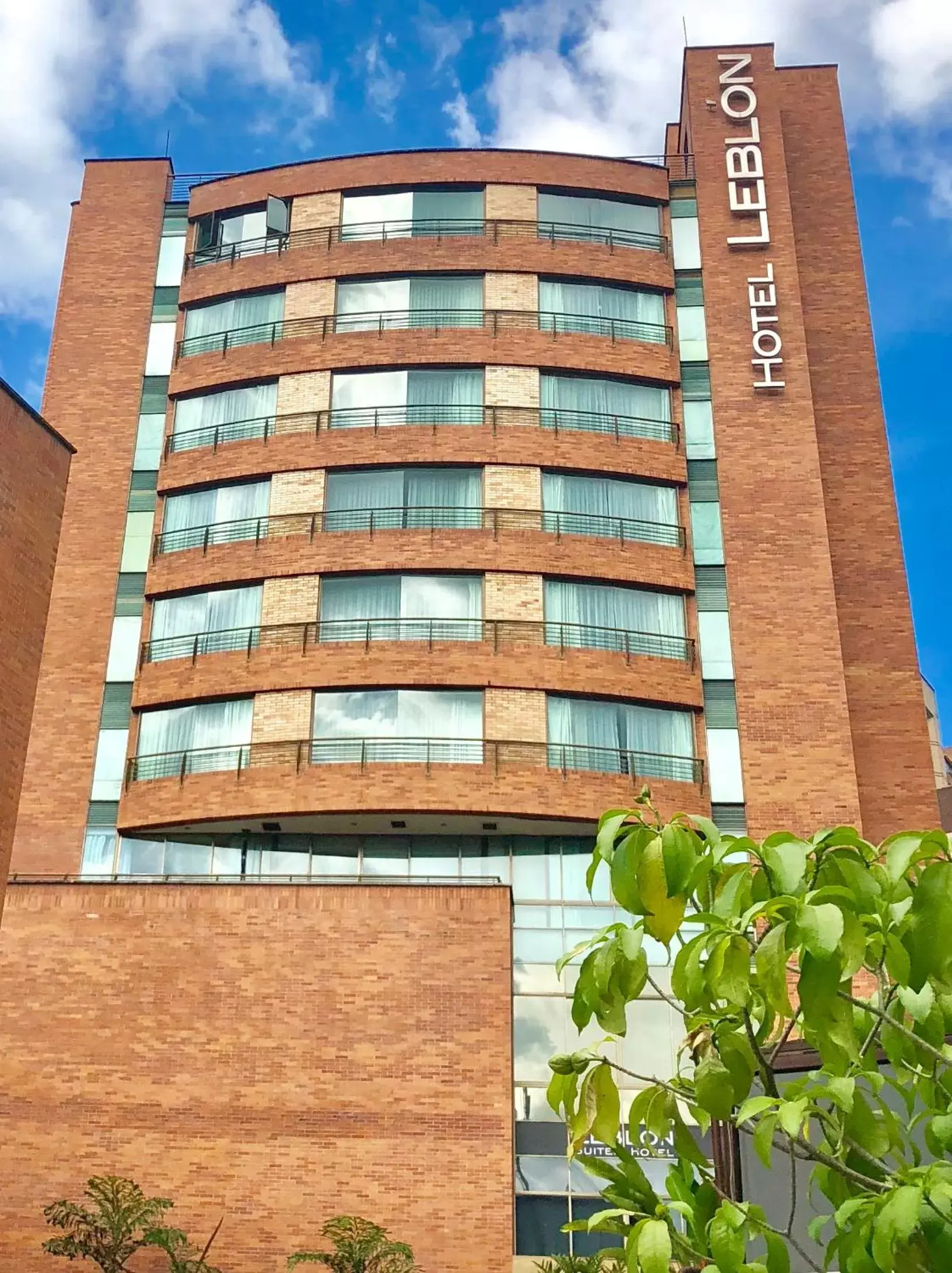 Facade/entrance, Property Building in Leblón Suites Hotel