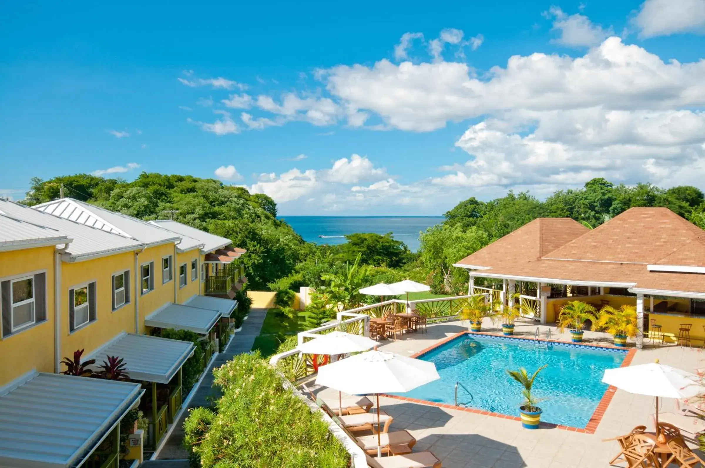 Swimming pool, Pool View in Grooms Beach Villa & Resort