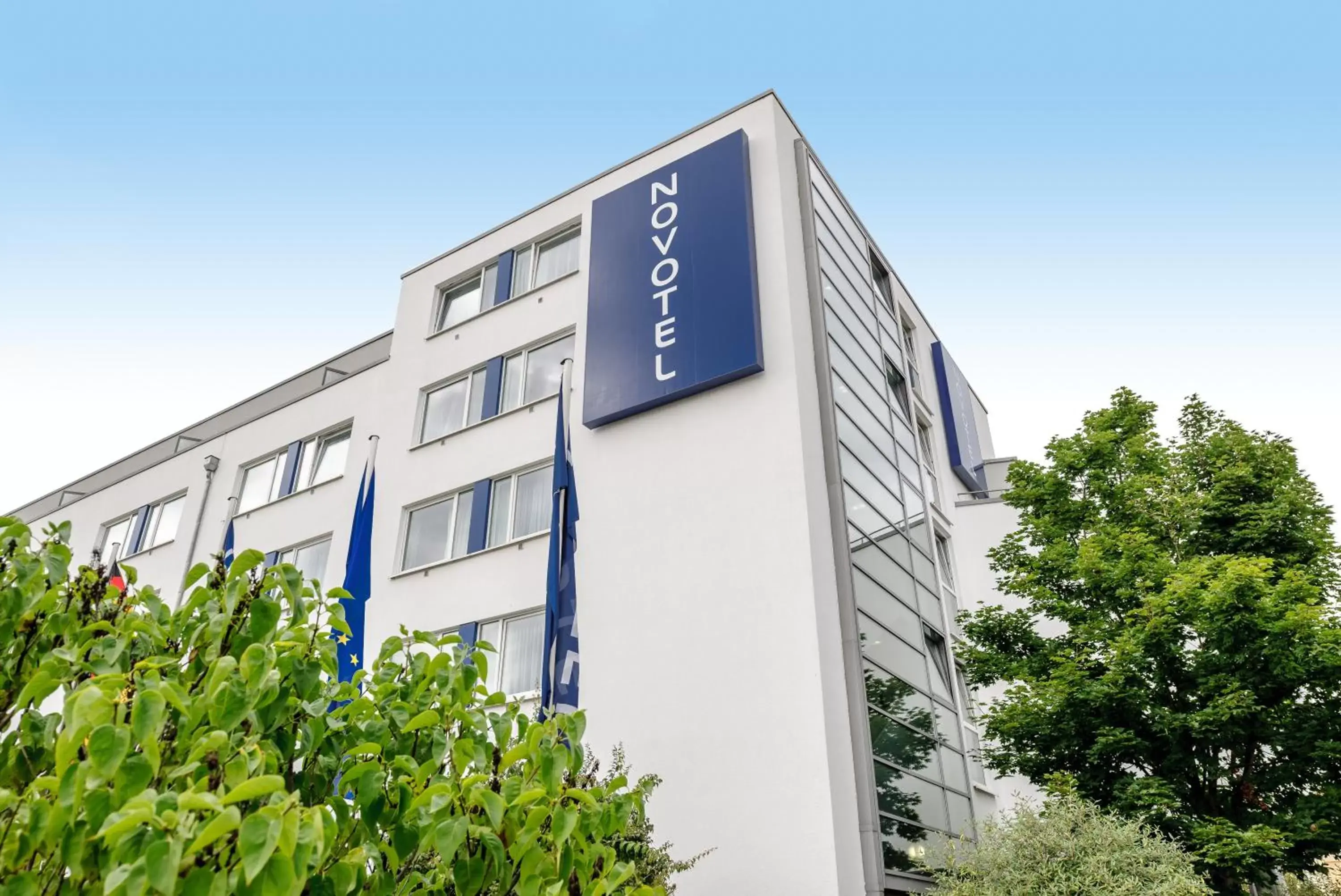 Facade/entrance in Novotel Erlangen Facade/entrance in Novotel Erlangen