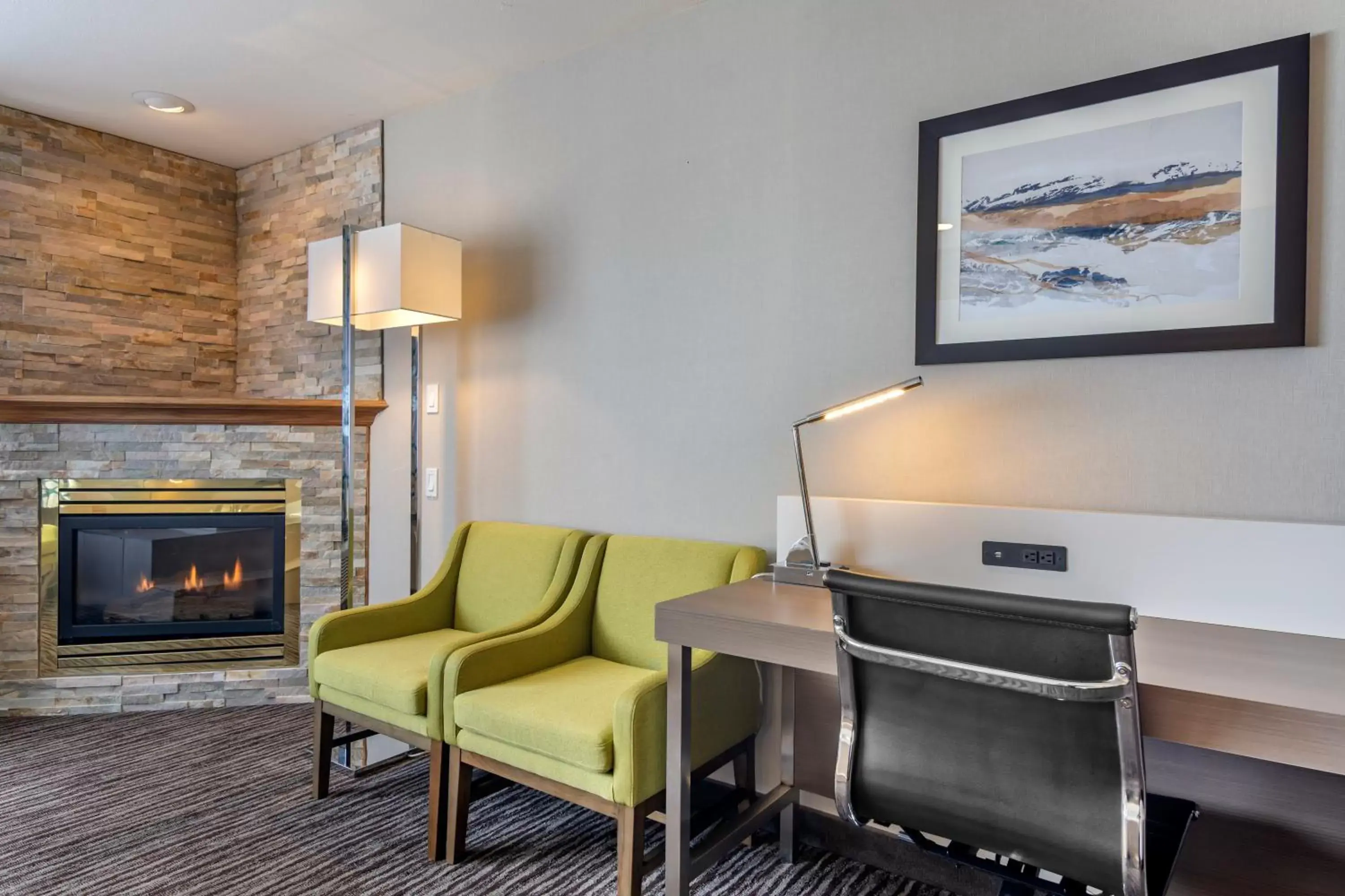 Seating Area in Quality Inn Kamloops