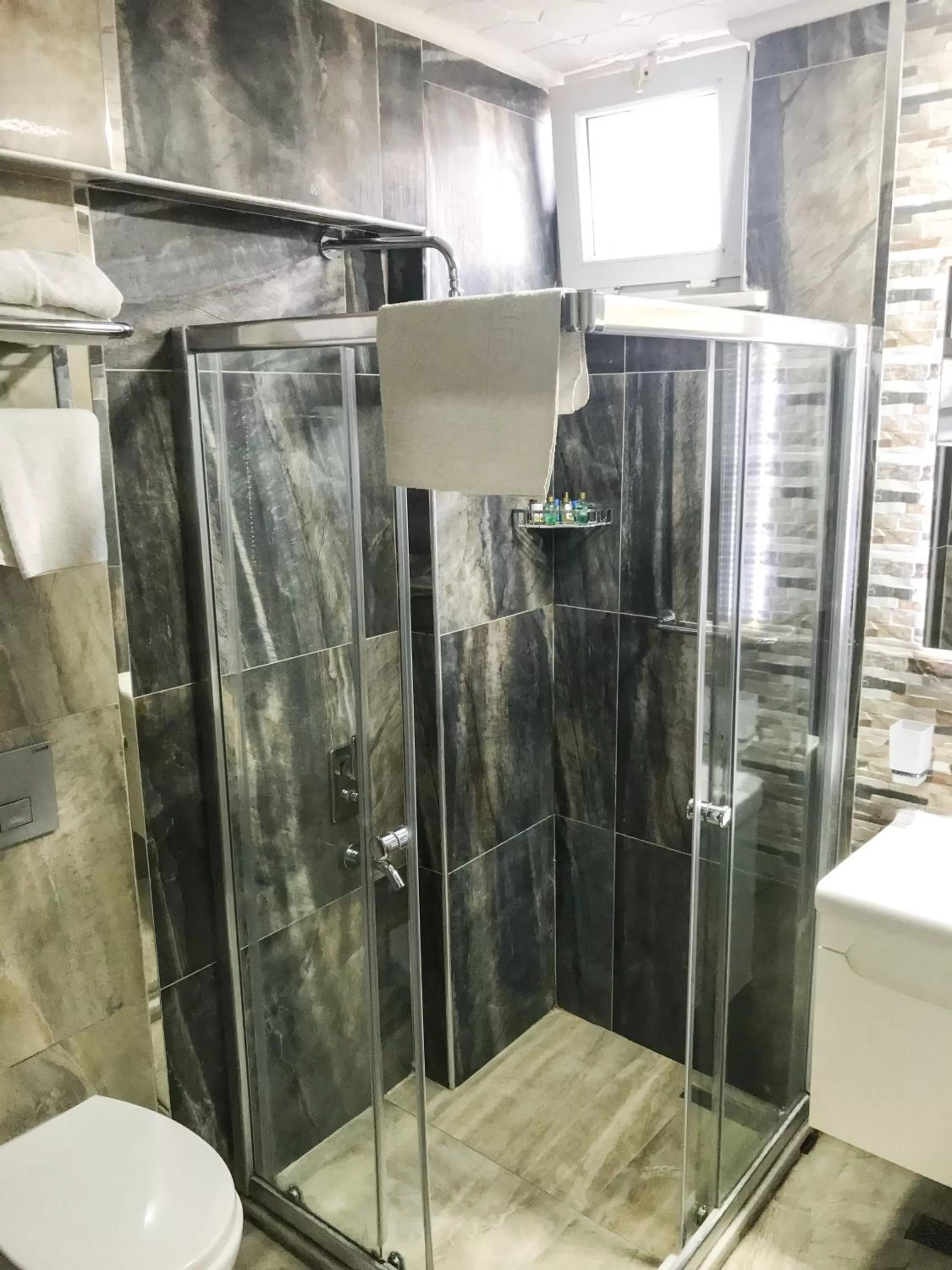 Bathroom in Melrose Pansiyon