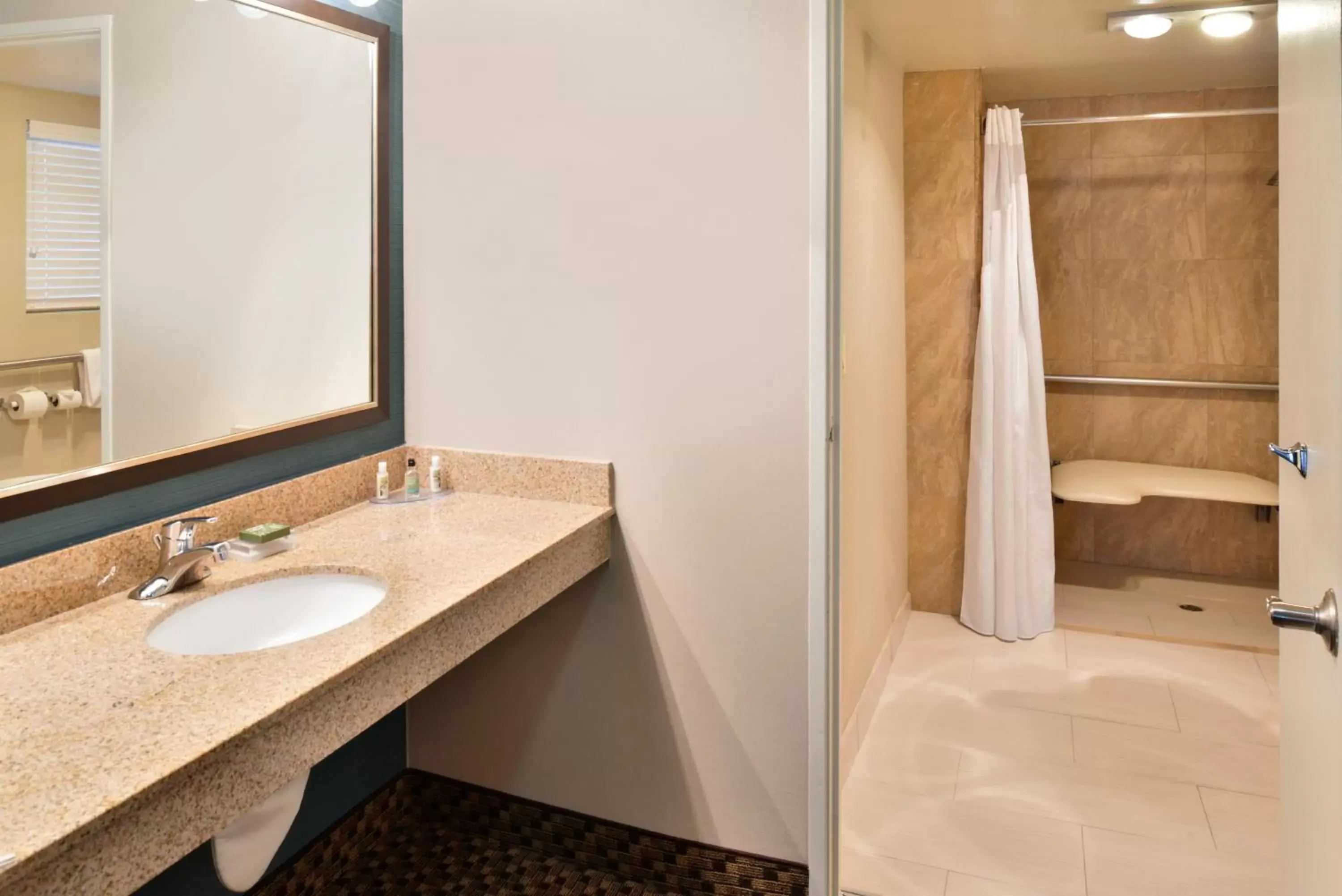 King Room with Roll-In Shower - Disability Access in Best Western PLUS La Mesa San Diego King Room with Roll-In Shower - Disability Access in Best Western PLUS La Mesa San Diego
